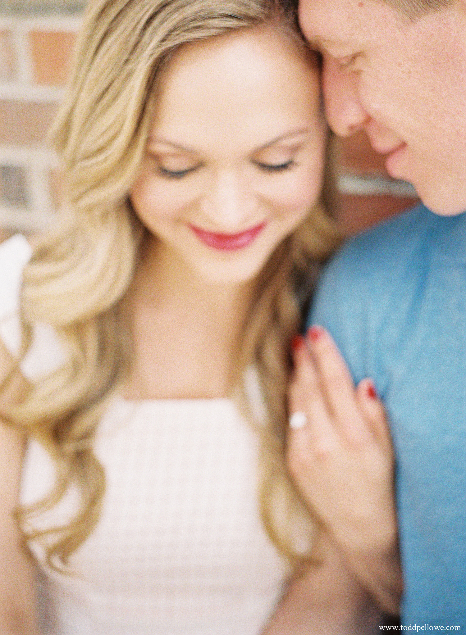 20-cincinnati-engagement-photography-021.jpg