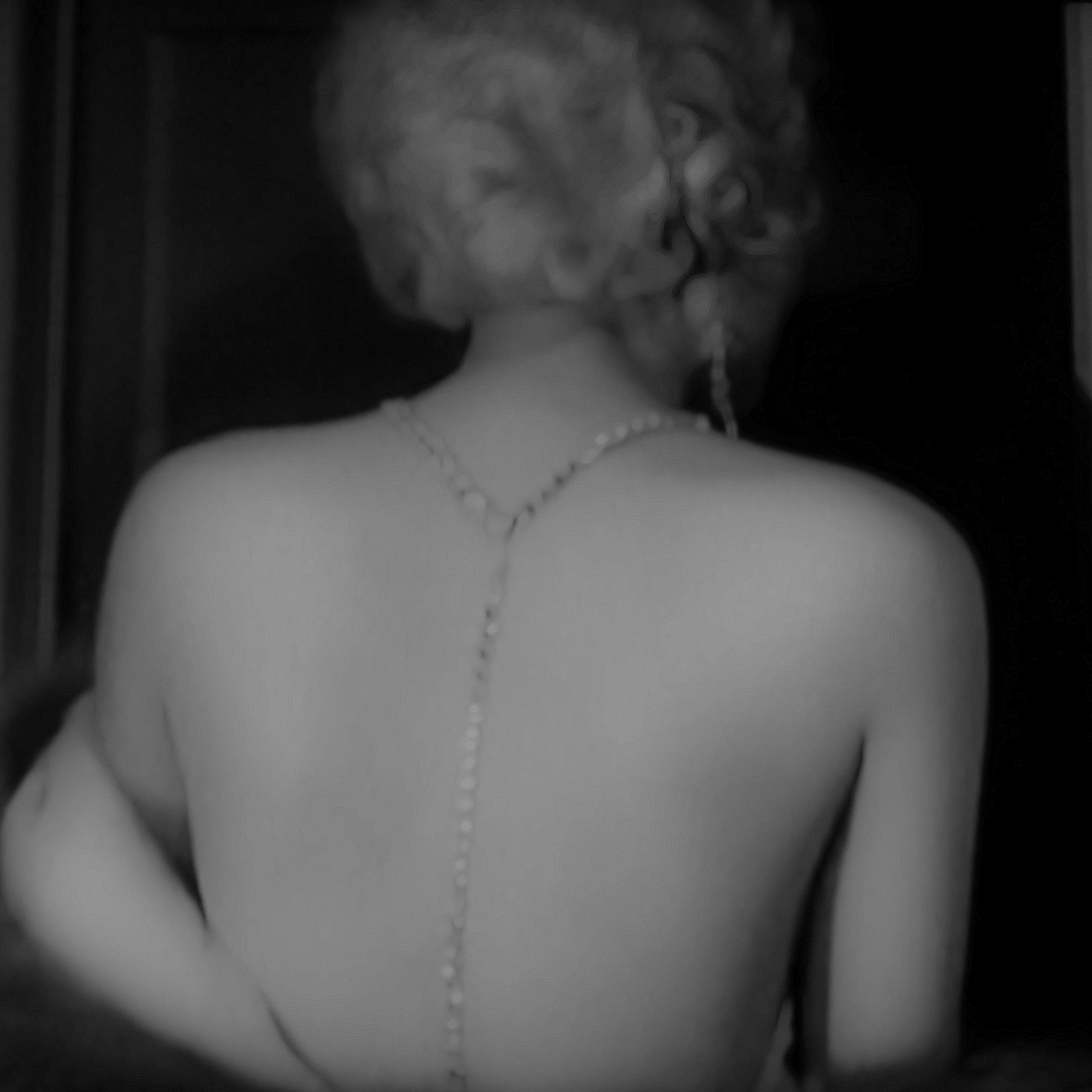 HARLOW-BACK.jpg