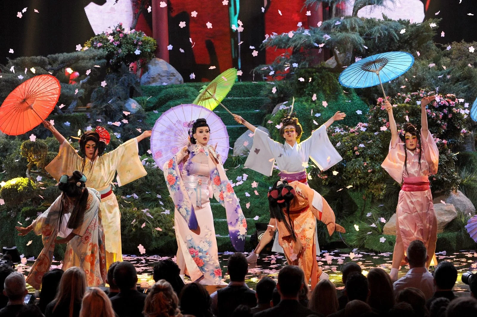 The Difference Between Cultural Exchange and Cultural Appropriation