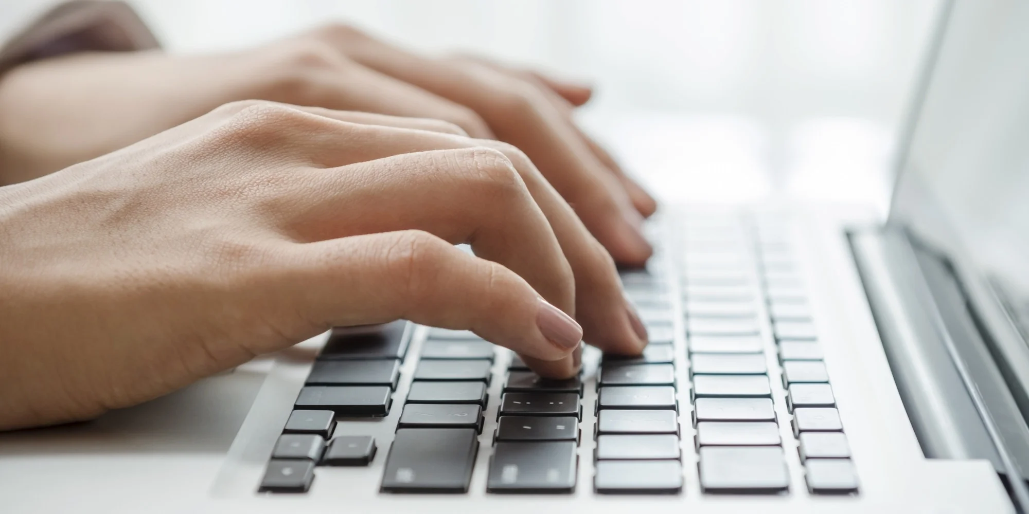 Women, let's start editing Wikipedia