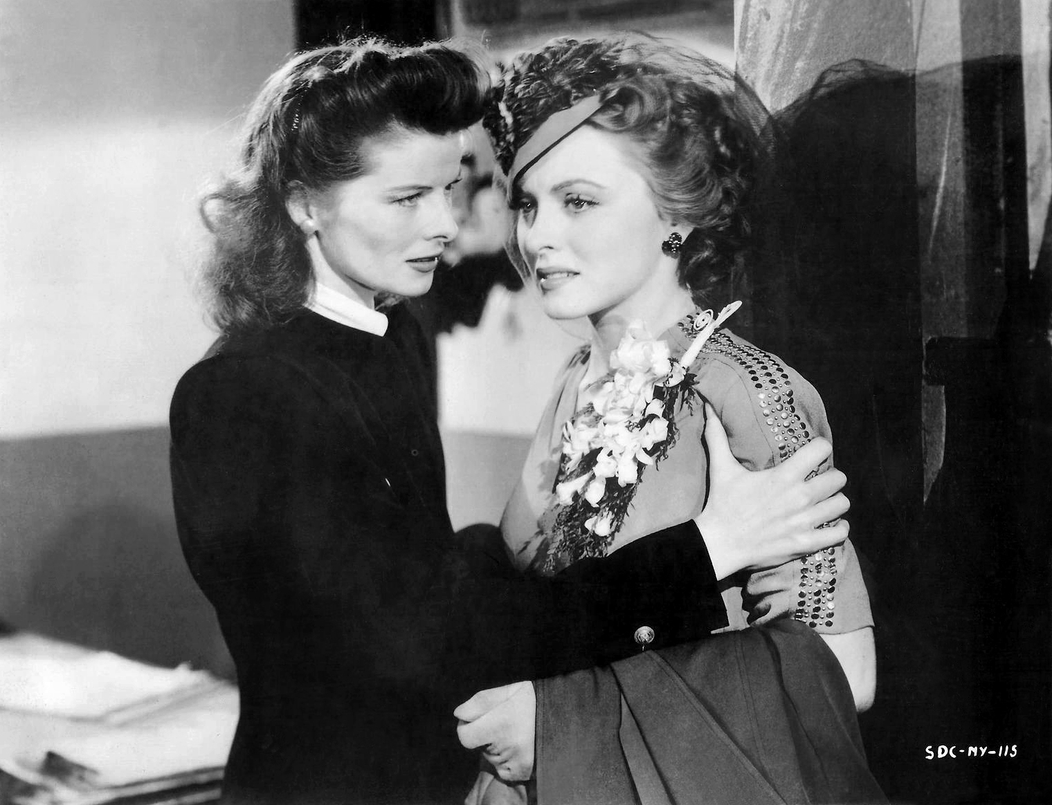 Stage_Door_Canteen_(1943)_1.jpg