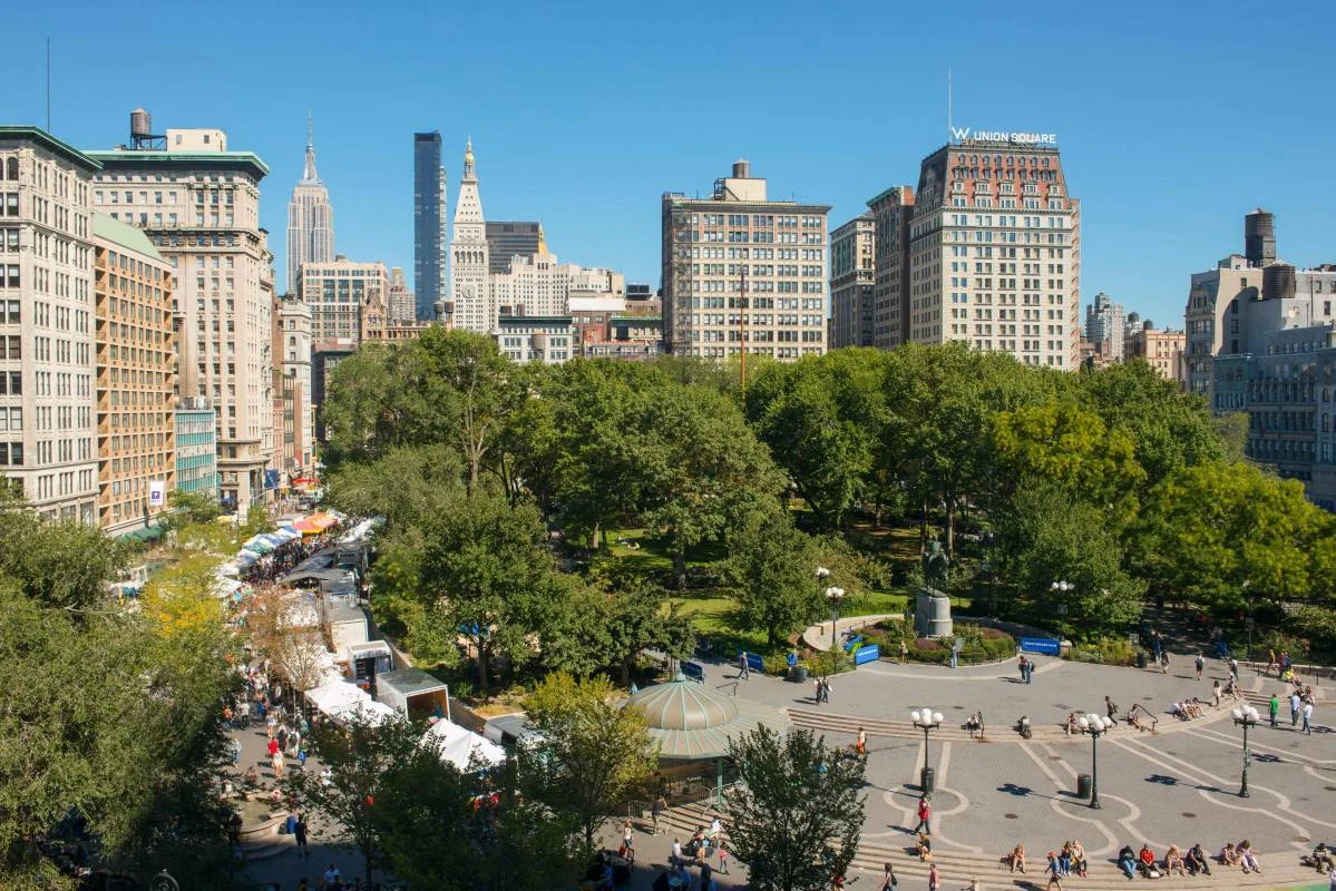 union-square-julienne-schaer-012__large.jpg