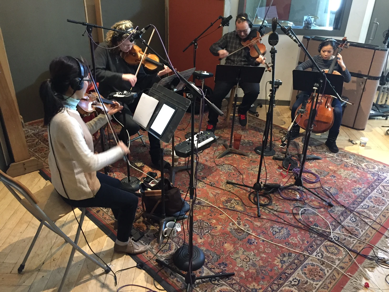 From left to right: Jennifer Choi Violin I, Mary Rowell Violin II, Lev Zurbin Viola, and Wendy Law Cello