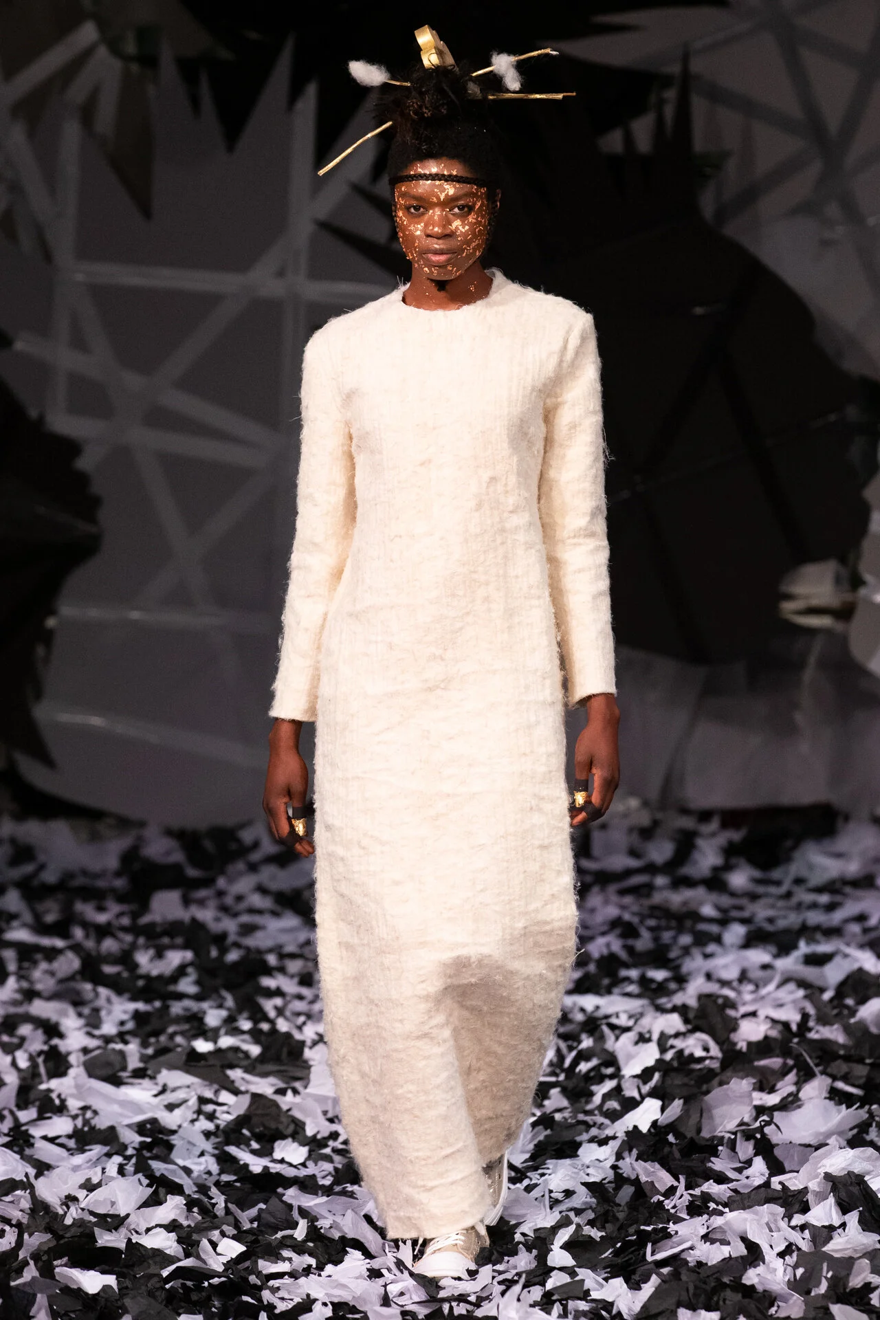 VIN + OMI NETTLE DRESS MADE FROM WASTE NETTLES FROM PRINCE CHARLES'S ESTATE .jpg