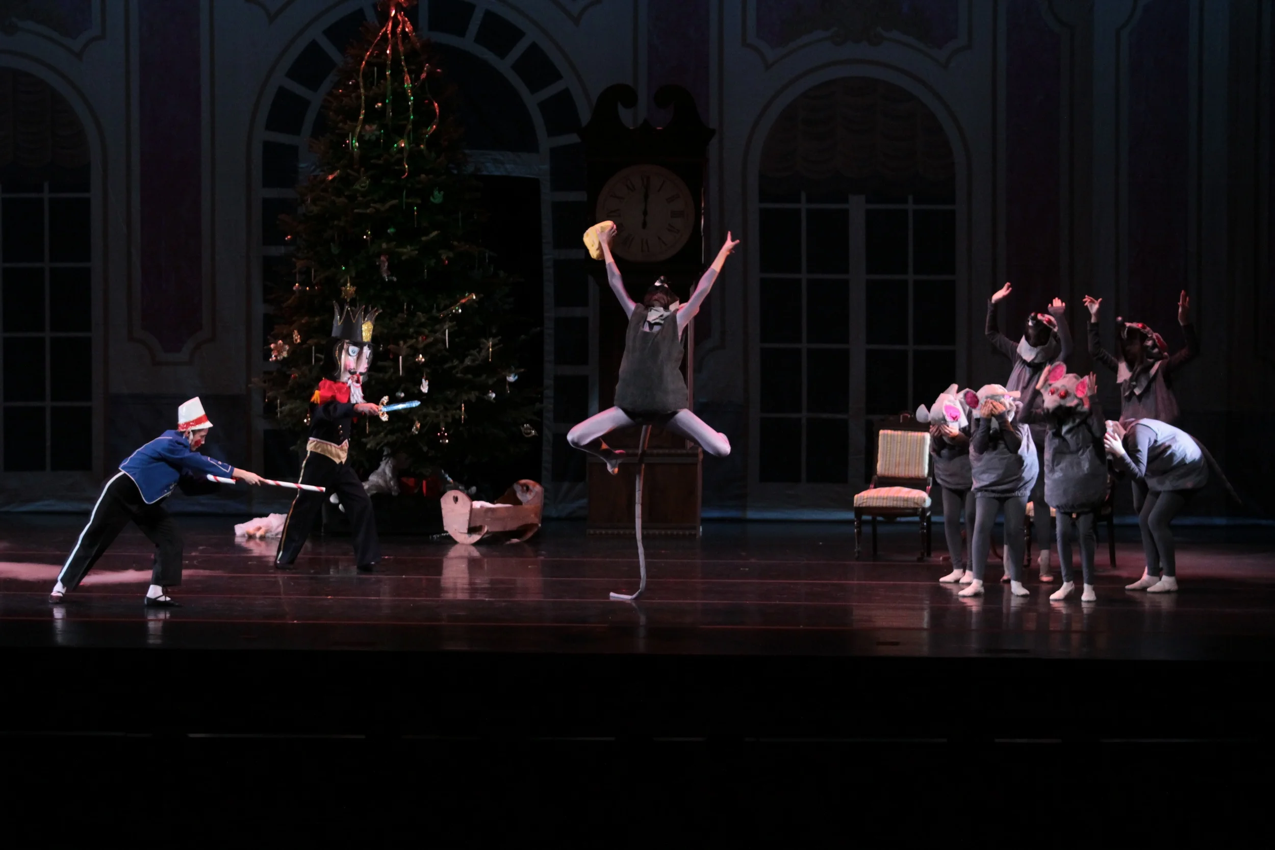 sat-a1s2-nutcracker-054.jpg