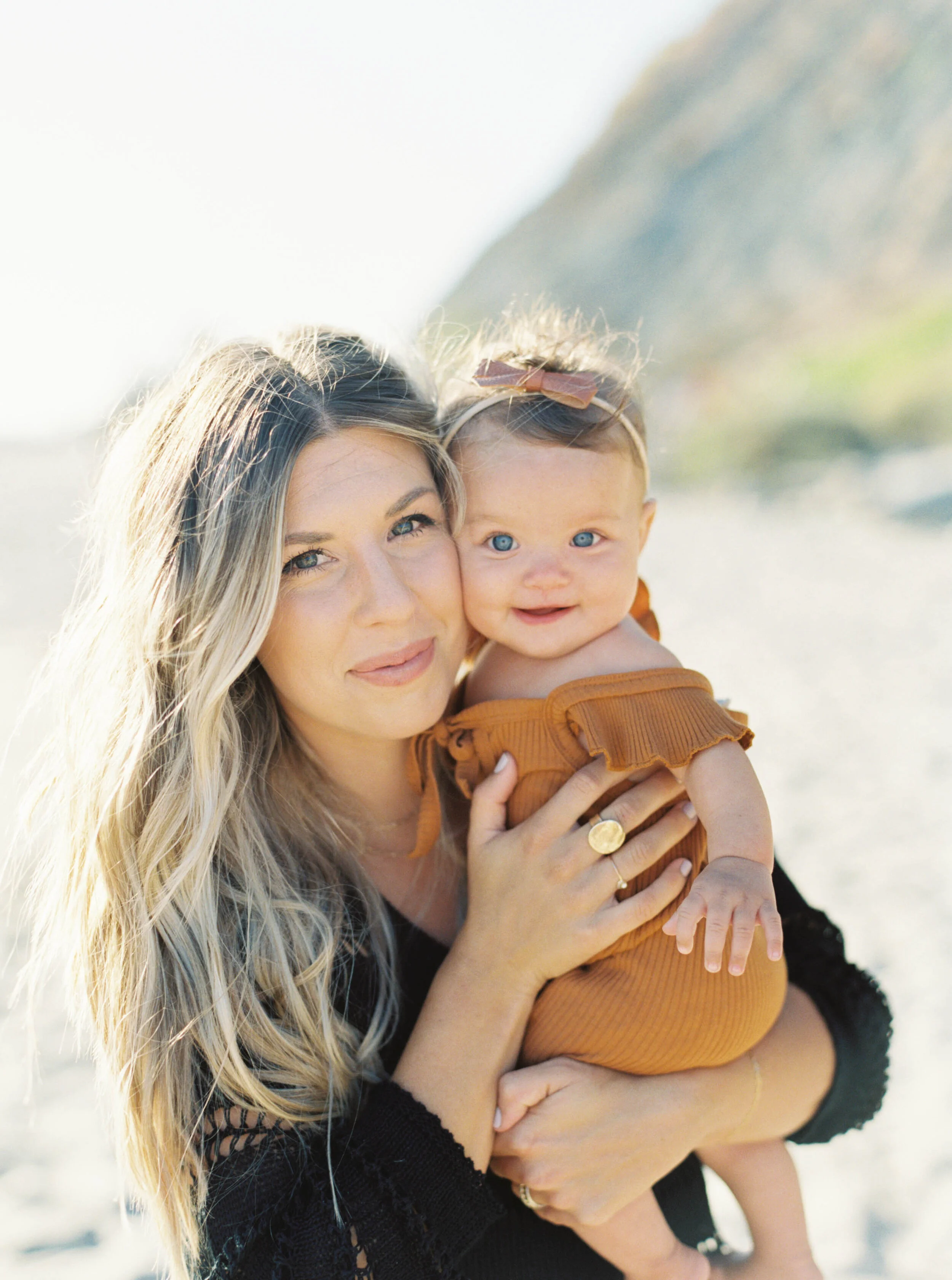 KateKeatingPhotography_LosAngeles_SoCal_Film_Beach_FamilySession161.JPG