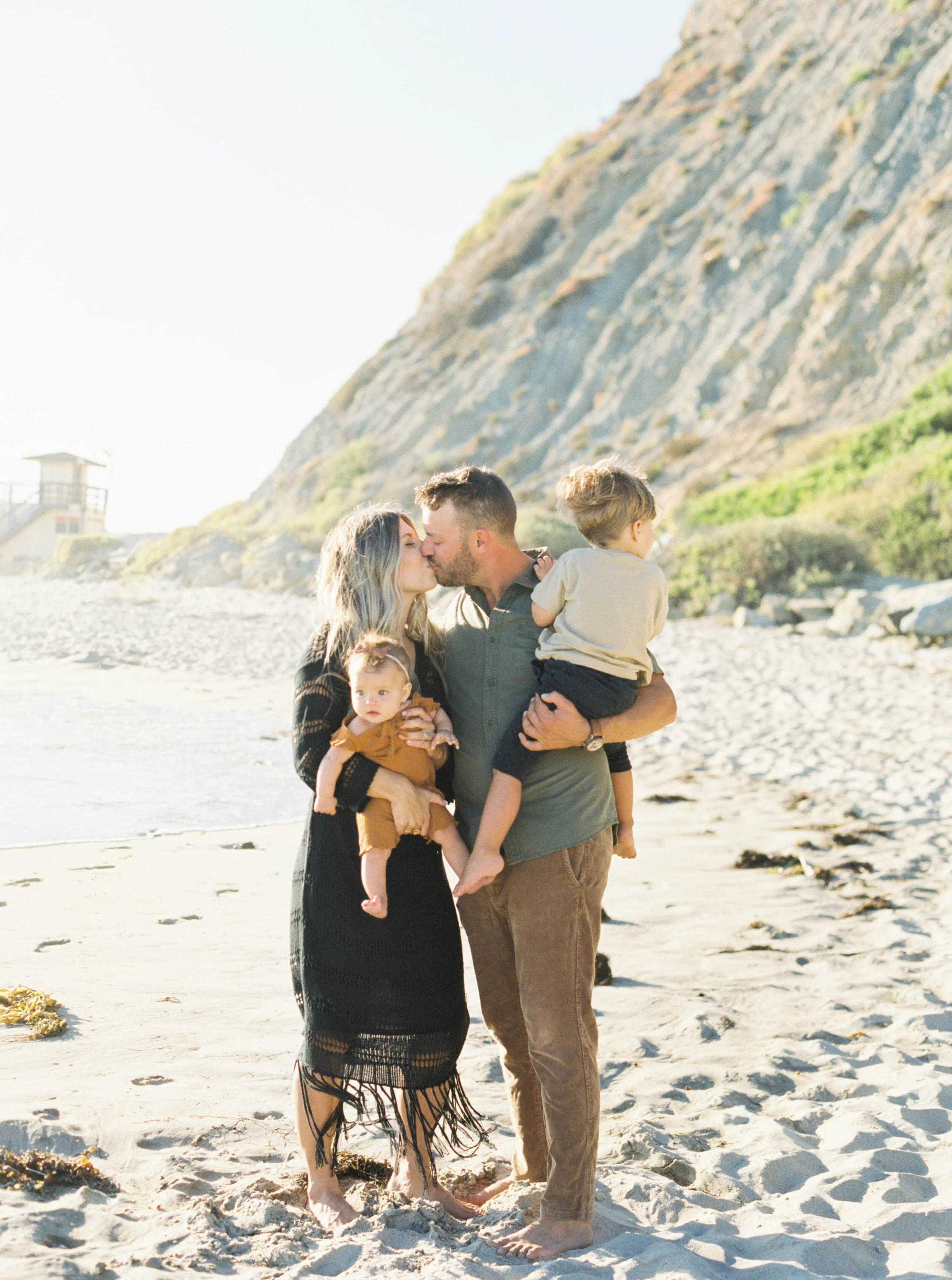 KateKeatingPhotography_LosAngeles_SoCal_Film_Beach_FamilySession149.JPG