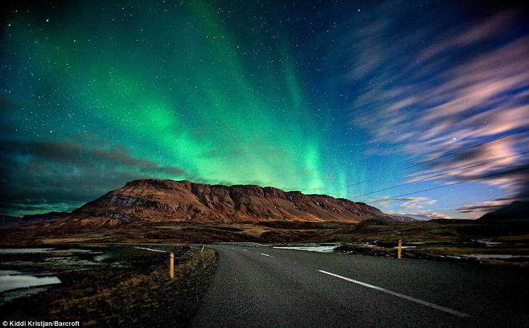Expanding from the wolf narrative, the unique terrain and atmosphere of the northern tundra became the base of my inspiration. The colors and styling evolved from the Aurora Borealis 