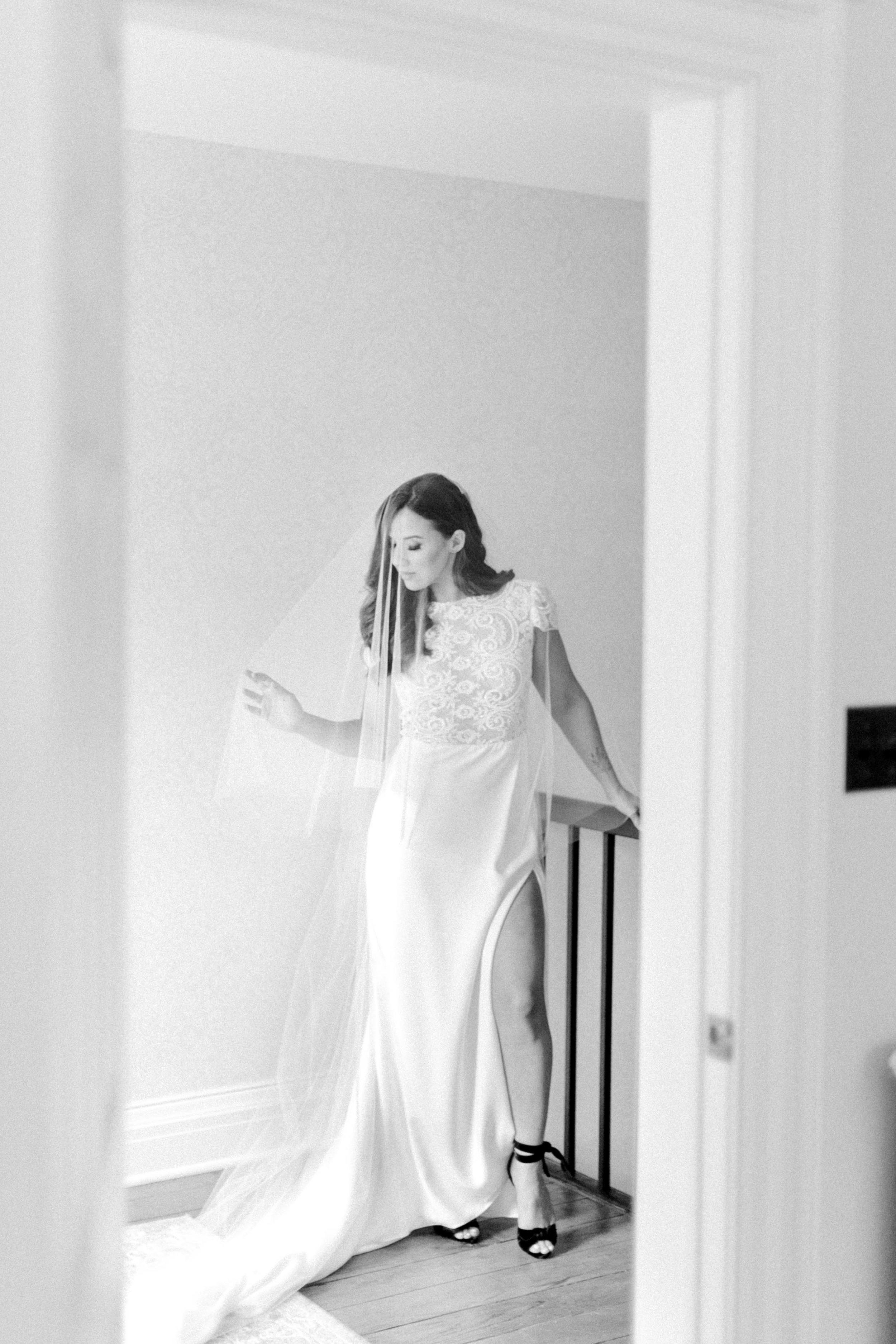 kurtz-gracewood-wedding-soft-airy-photographer-white-book-danielle-carmen-2.jpg