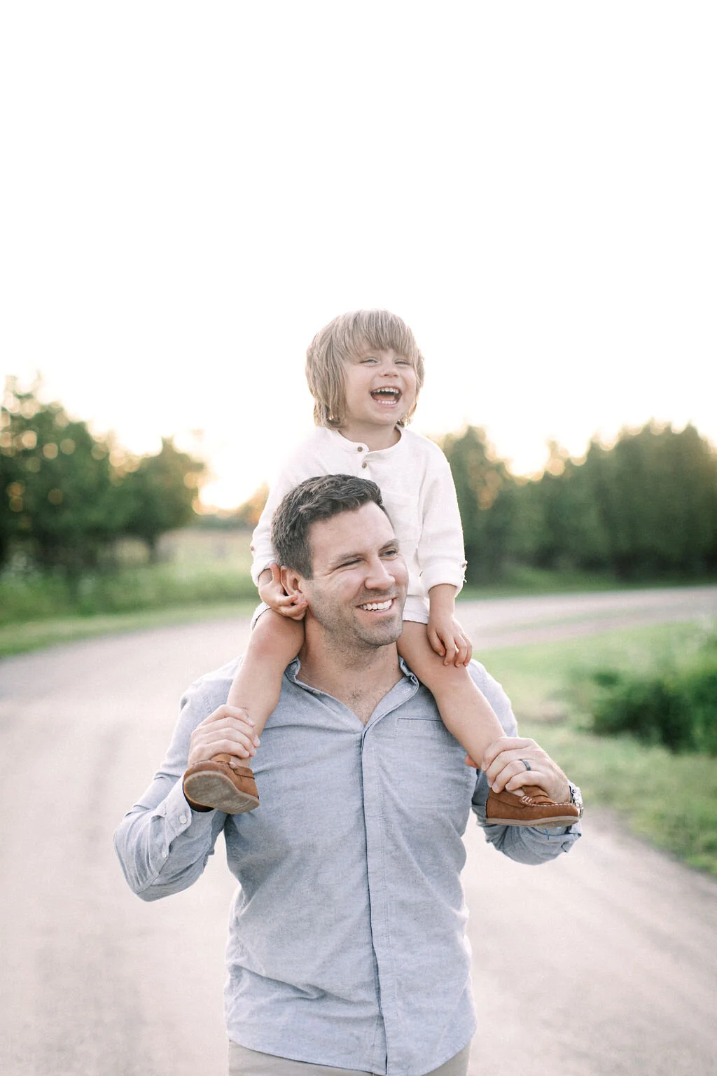 gracewood-kurtz-best-toronto-wedding-photographer-soft-airy-keenan-family-3.jpg
