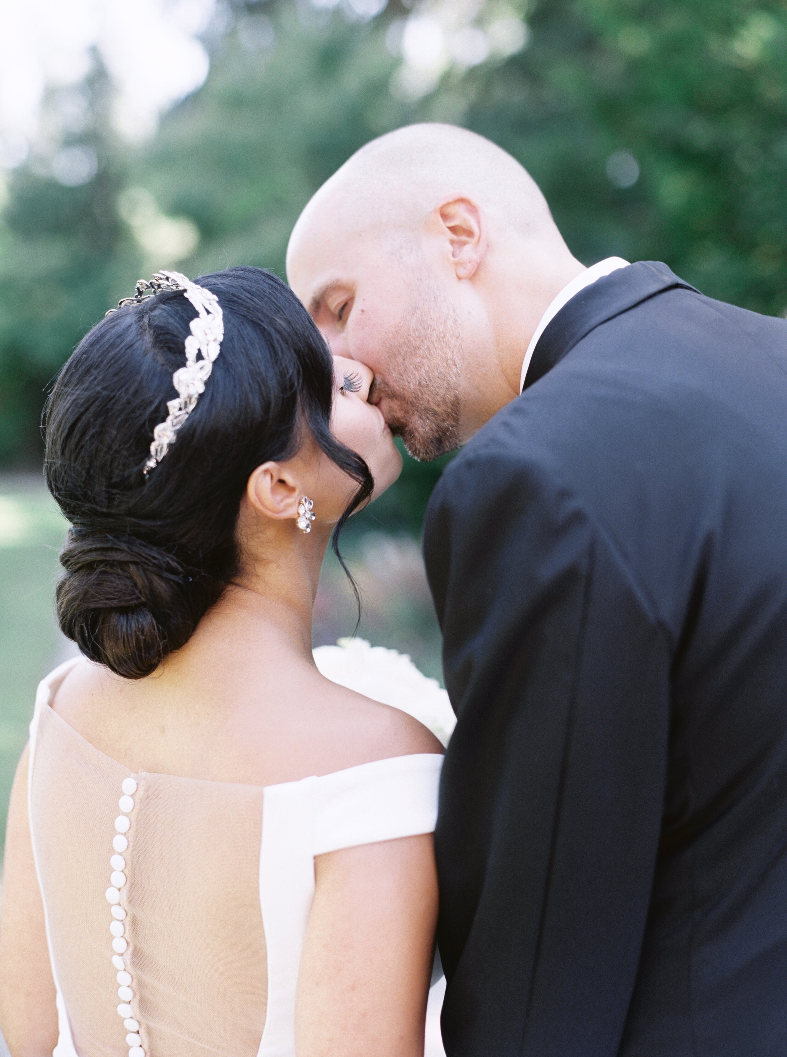 langdon-hall-kurtz-best-toronto-wedding-photographer-soft-airy-jaime-ken-1018.jpg