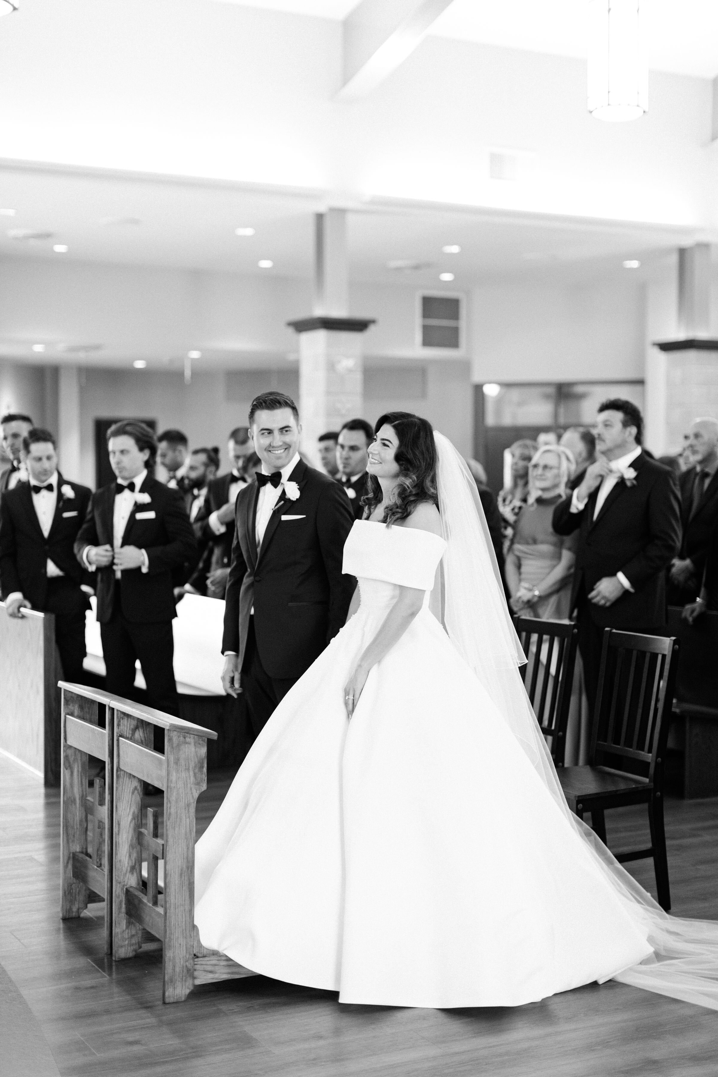 kurtz-best-toronto-wedding-italy-photographer-soft-airy-liuna-station-shaw-danielle-nick-387.jpg