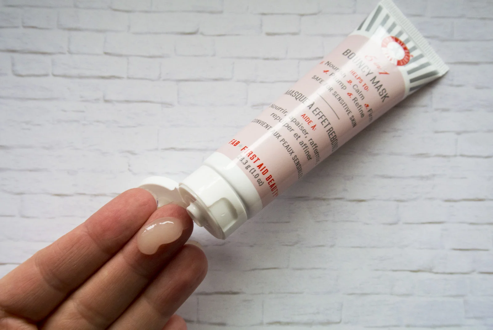 First-Aid-Beauty-5-in-1-bouncy-mask-swatch.jpg
