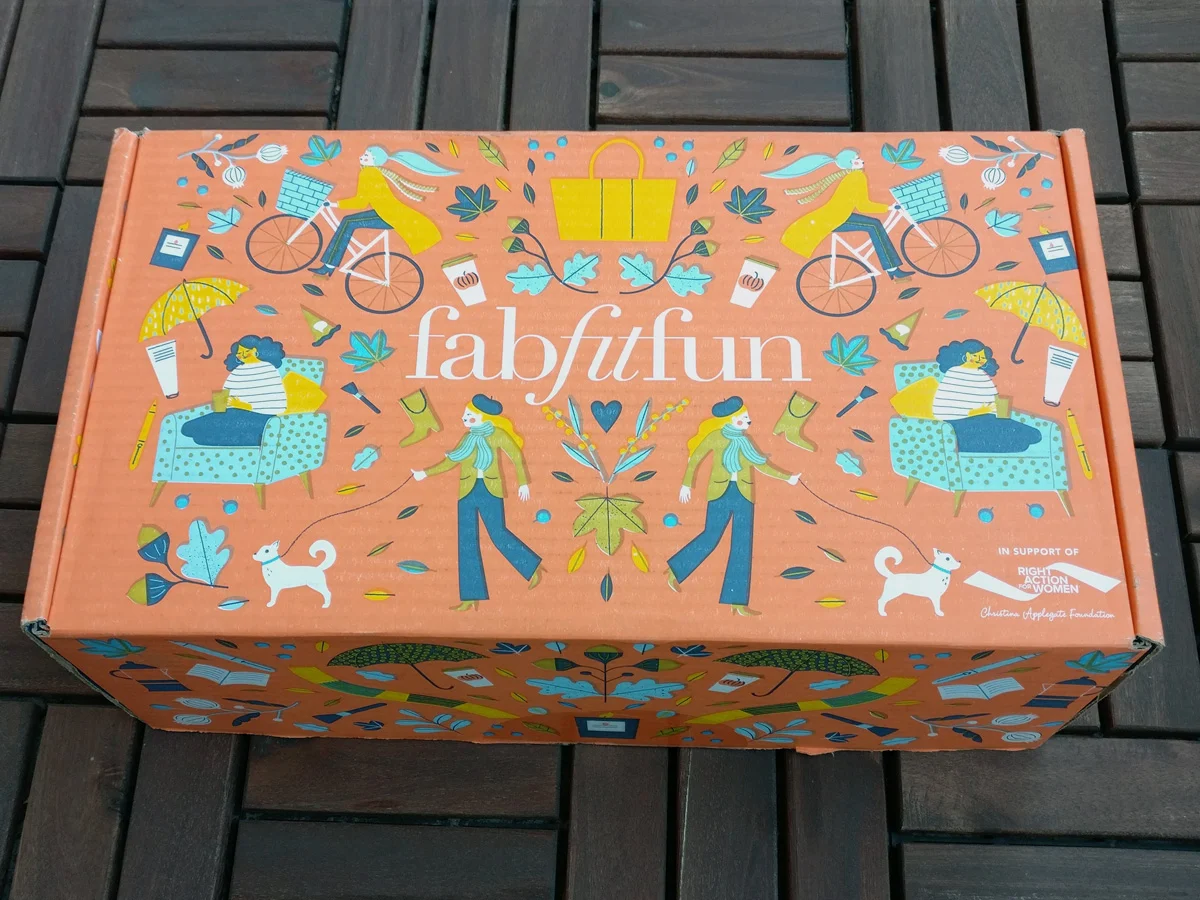 FabFitFunFall2018SubscriptionBox.jpg