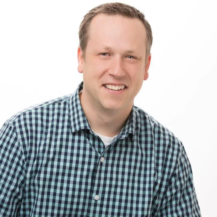 Haven’t Updated Your Headshot in Years?  Here’s What the Process Is Actually Like