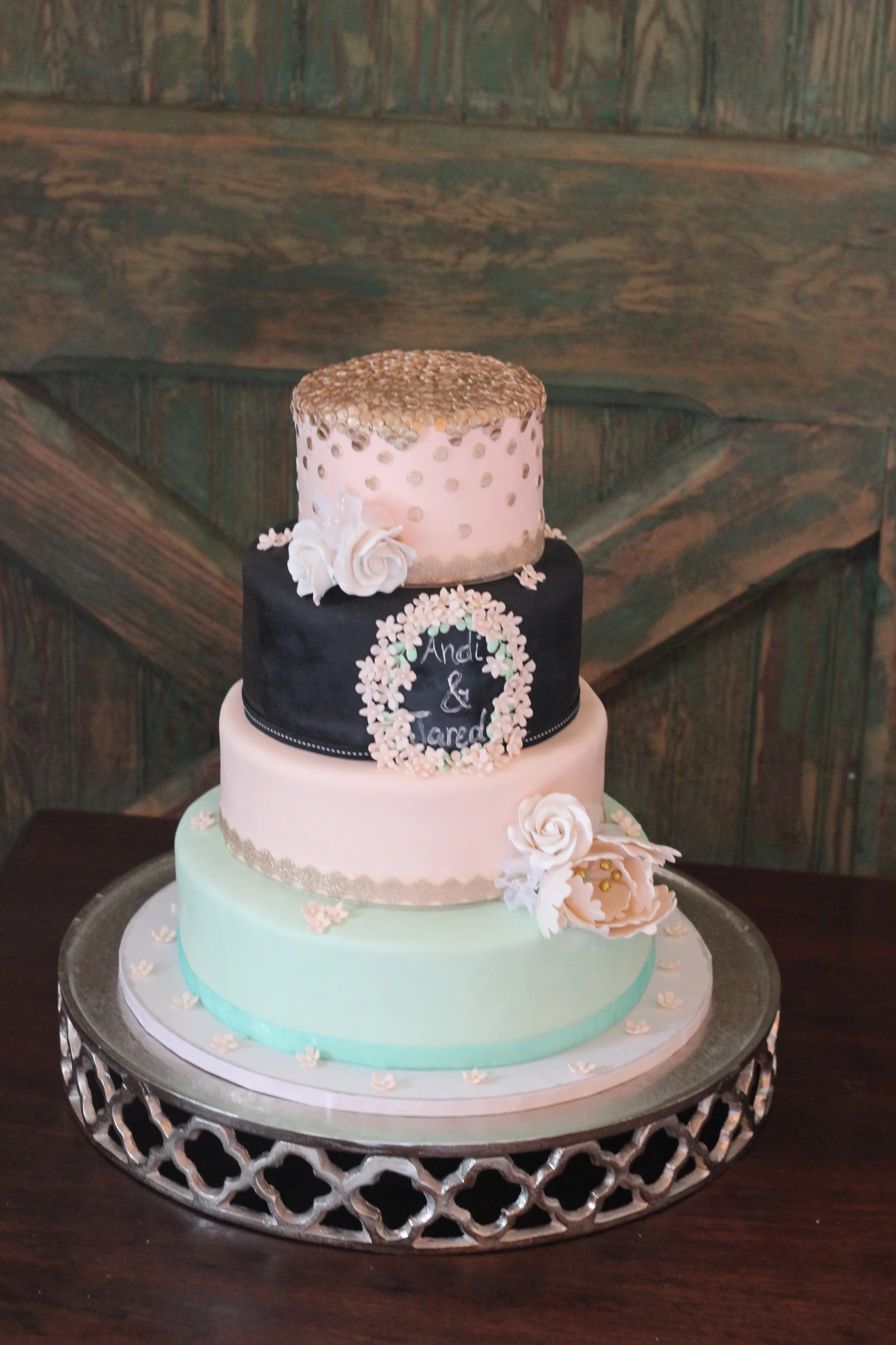 Winners of our Wedding Cake Contest