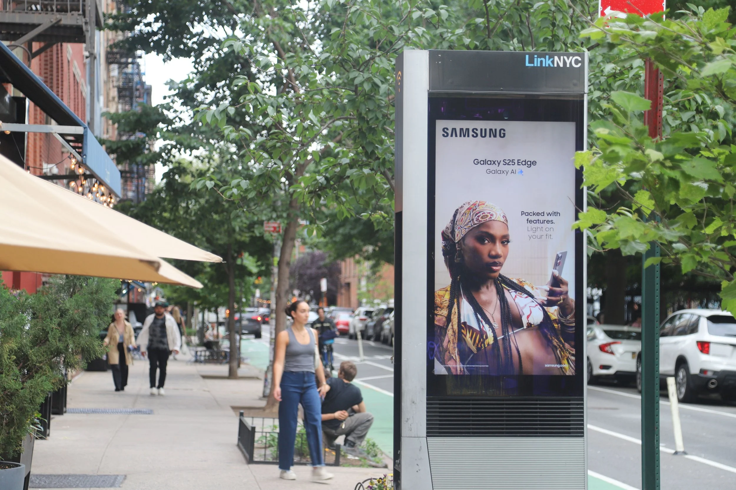 Slim NYC LinkNYC.jpg