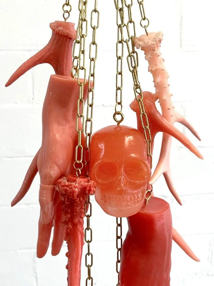 MEDUSA&rsquo;S BLOOD
2025

Medusa&rsquo;s Blood is a ritual object for a dying world. Inspired by traditional Italian apotropaic charms, such as the mano figa and corno, often carved from Corallium rubrum, the red coral of the Mediterranean, this wor