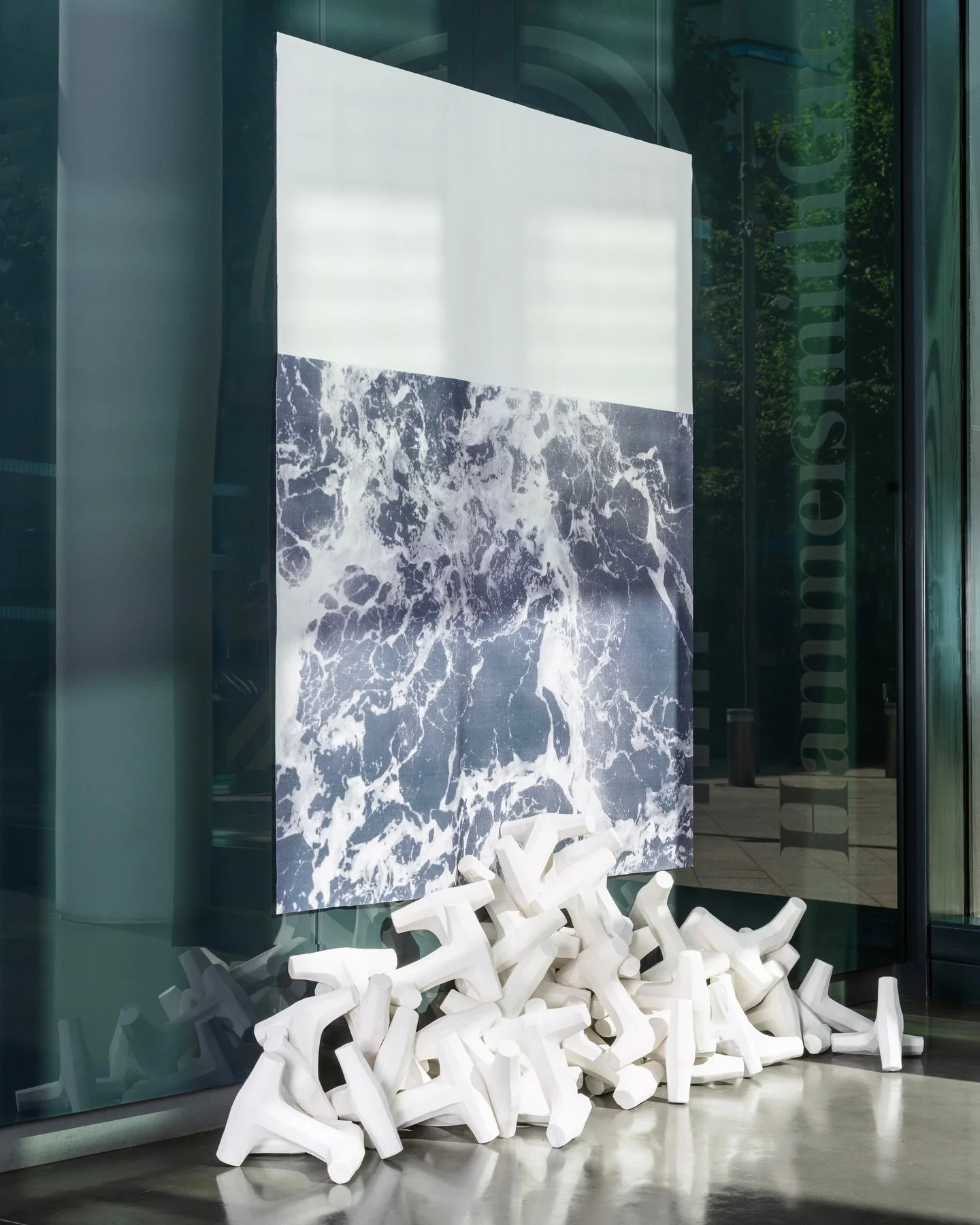 Final few days to see Monuments to a Vanishing at HS Projects. The show closes this Thursday, 27th November, last chance! 🛸

Monuments to a Vanishing HS Projects - Hammersmith Grove
Monday to Friday: 10am&ndash;6pm

Monuments to a Vanishing brings t