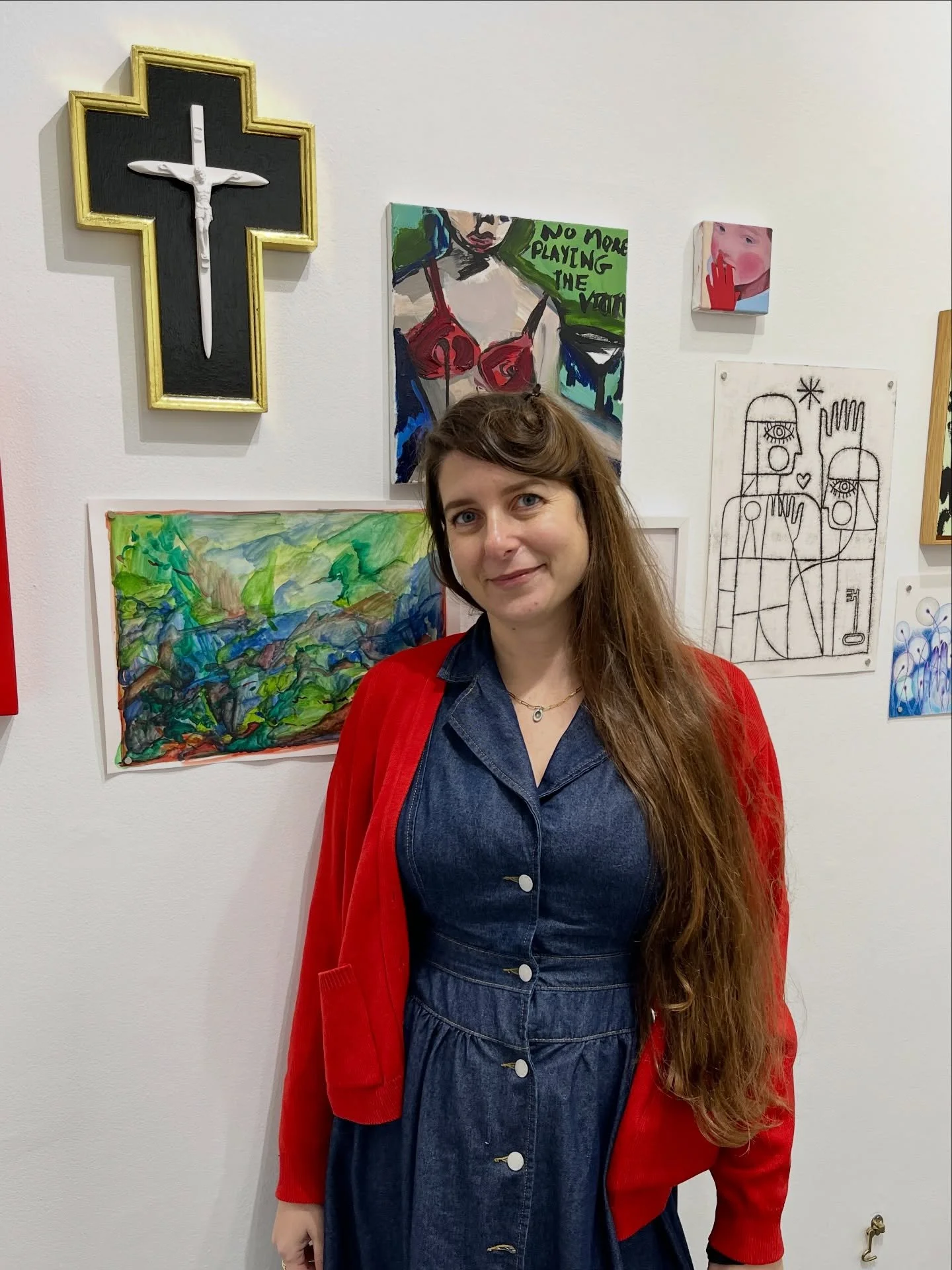 Had a super fun few days in Margate a few weeks ago for the Salon III opening @liminal_gallery Always love hanging out with @louise_fitzjohn and my ever growing Margate family ❤️ 

So glad I could catch Fragma @natalka.liber.art exhibition in the cup