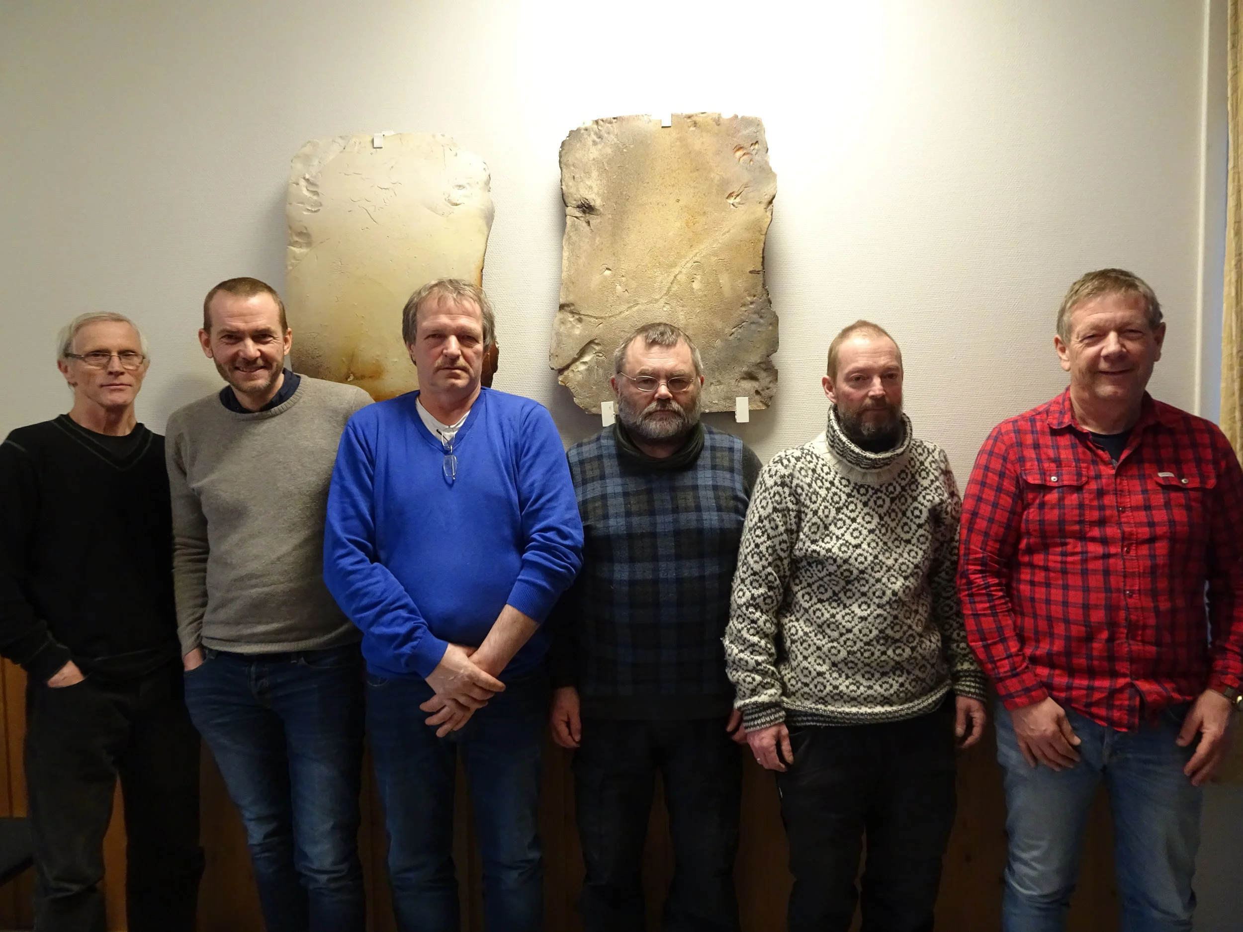 Bilde fra første møte i Villreinforumet (fra venstre): Hans Bondal, leder av Rondane Sør Villreinutvalg, Asgeir Murvold, sekretær for Sølnkletten villreinområde, Jørund Båtstad, leder av Villreinnemnda for Rondane og Sølnkletten, Edgar Enge, nestleder av Rondane Sør Villreinutvalg, Per Erik Sannes, sekretær for Villreinutvalget for Rondane Nord, Jan Olav Solstad, nestleder i Villreinutvalget for Rondane Nord