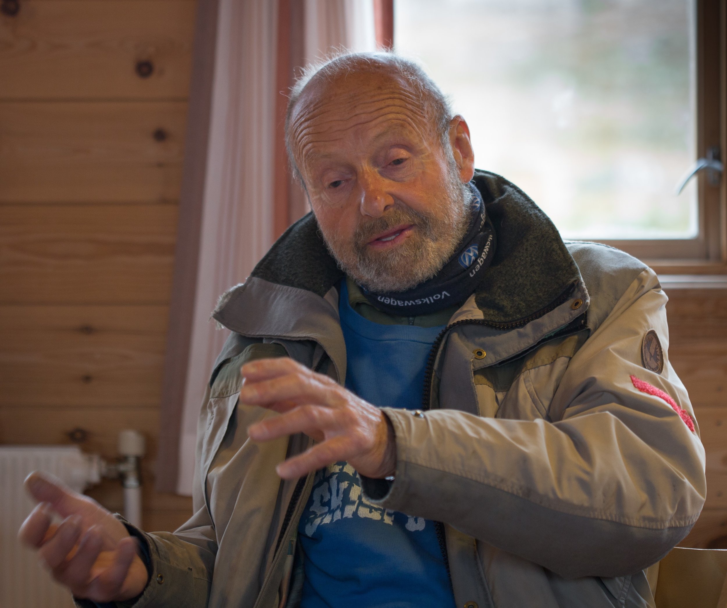 Alf Waaler, tidlegare jeger og fjelloppsynsmann, deltok på Langfjellaseminaret. Han fortalde om eit langt liv i fjellet til alle årstider.