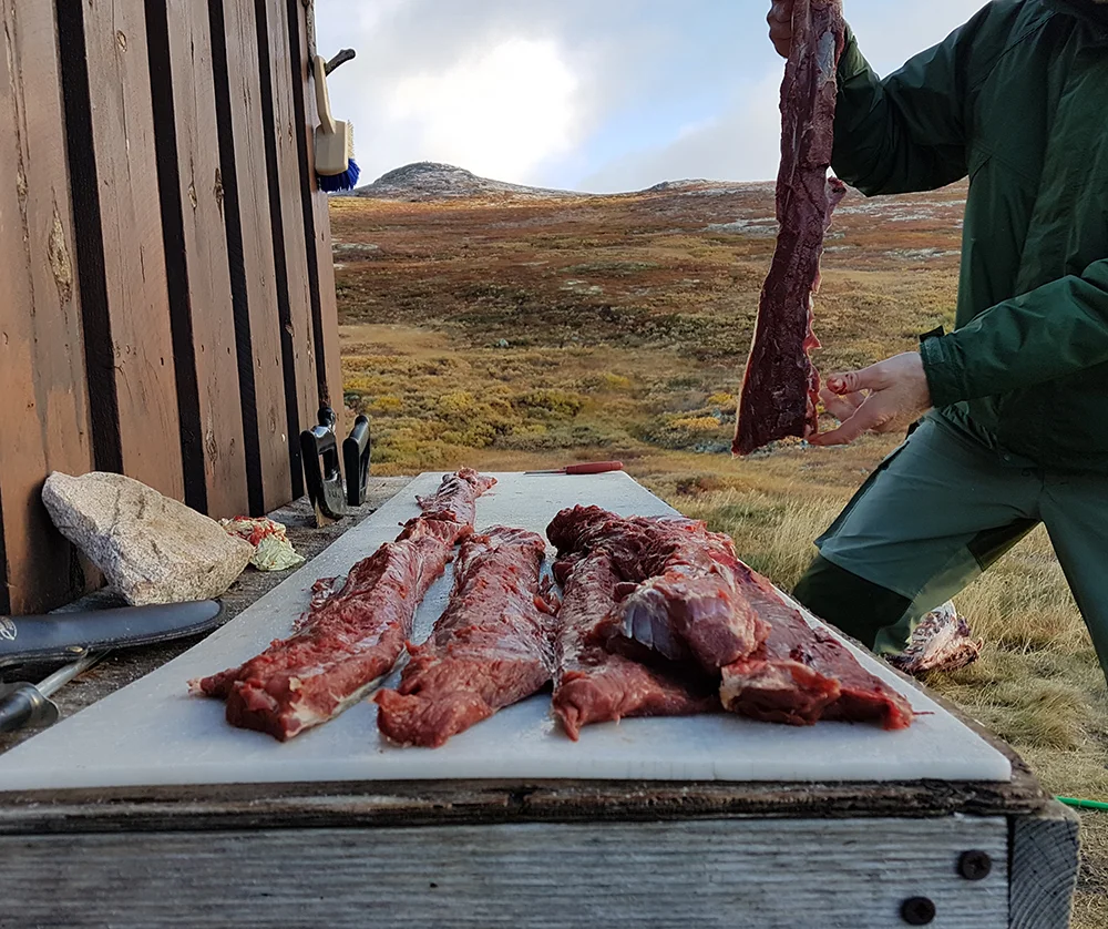 Færre felte dyr, betyr mindre kjøtt i norske frysere. Foto: Anders Mossing