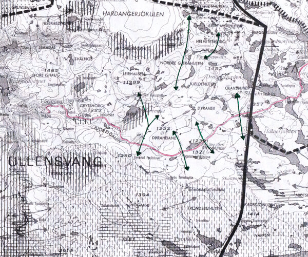 Kart som viser trekkvegane for villreinen mellom Jøkulområdet og flatvidda på Hardangervidd, på tvers av riksveg 7. Kartet er henta frå NOU Hardangervidda 1974. (Trykk på biletet for større versjon av kart)