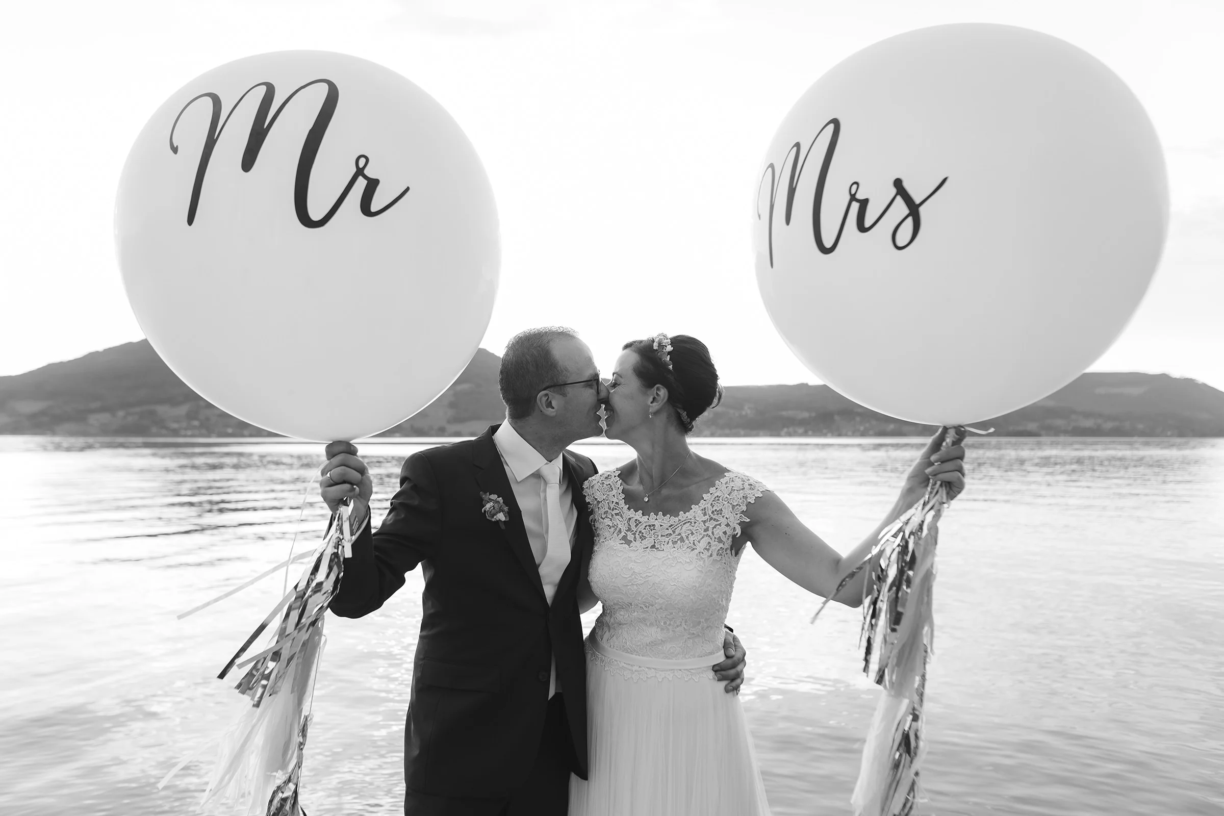 Hochzeit_Attersee_Steinbach_Luftballon_2.jpg