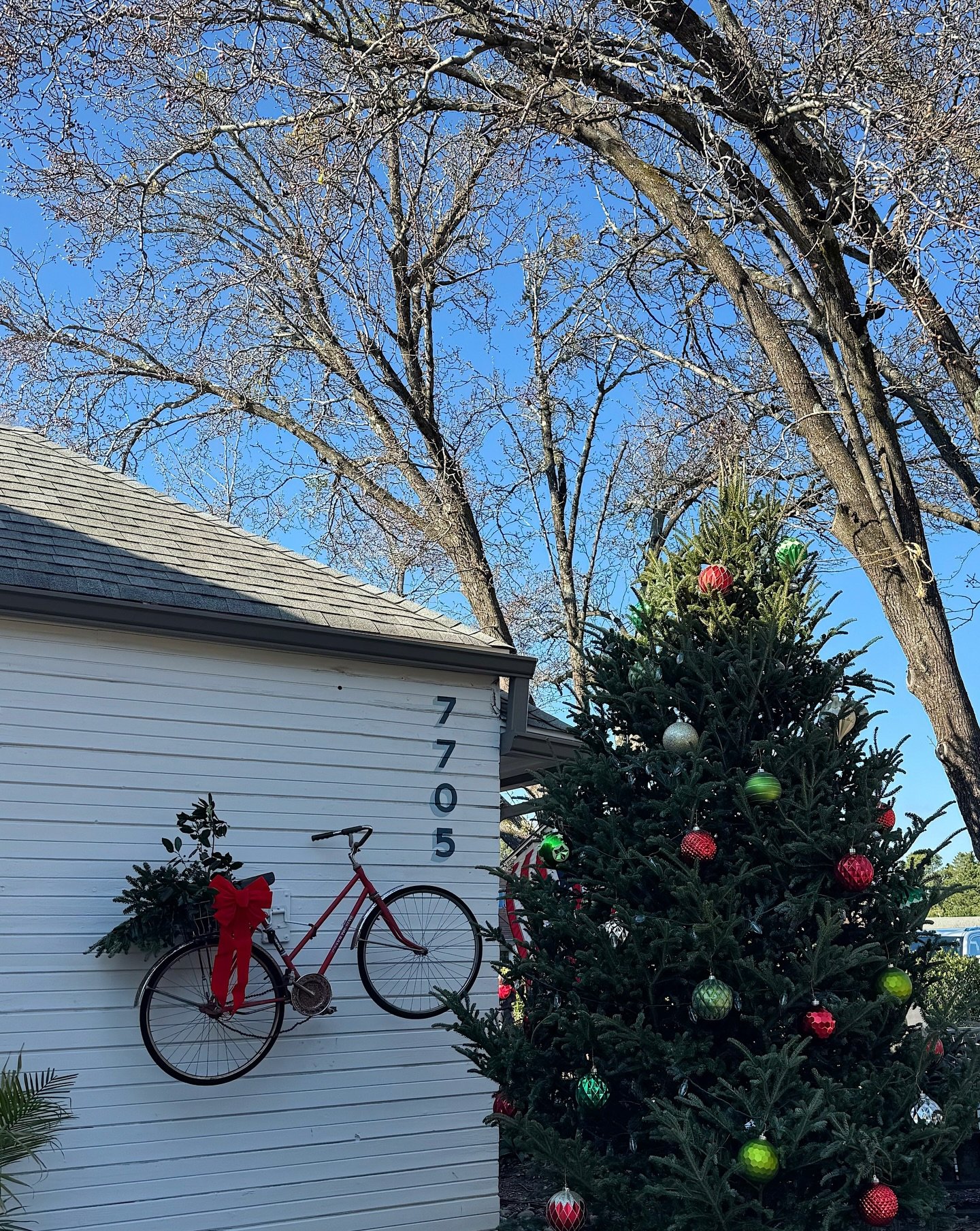 BACK AT IT TOMORROW FOLKS (WED. 12/10) 😎 Water heater got replaced today and we have hot water again!!!!!! Missed y&rsquo;all big today 🫶 See ya in the morning.