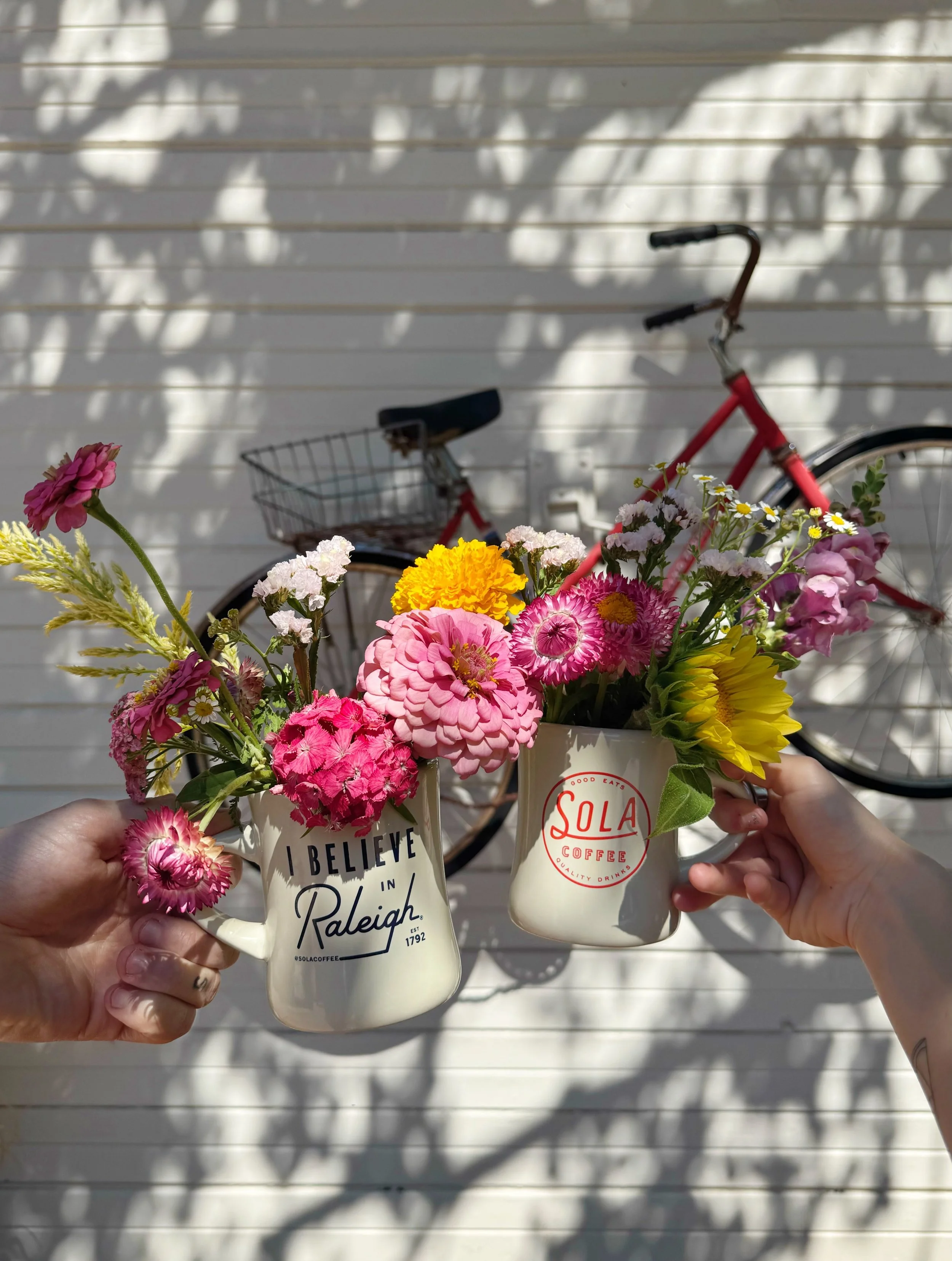 Happy Thursday, Raleigh!!!! Diner mugs are back in stock, @splitacrefarm fresh flower bouquets have arrived &amp; obviously GO CANES ✨💐❤️
