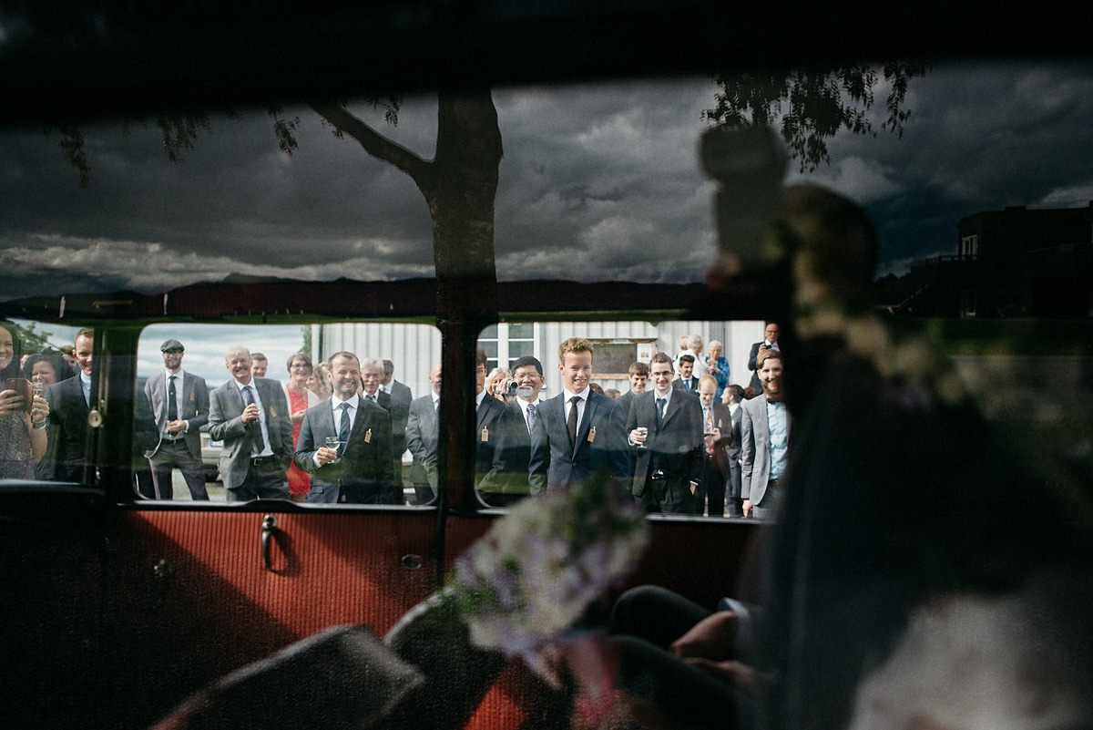Newly weds arrive to the party