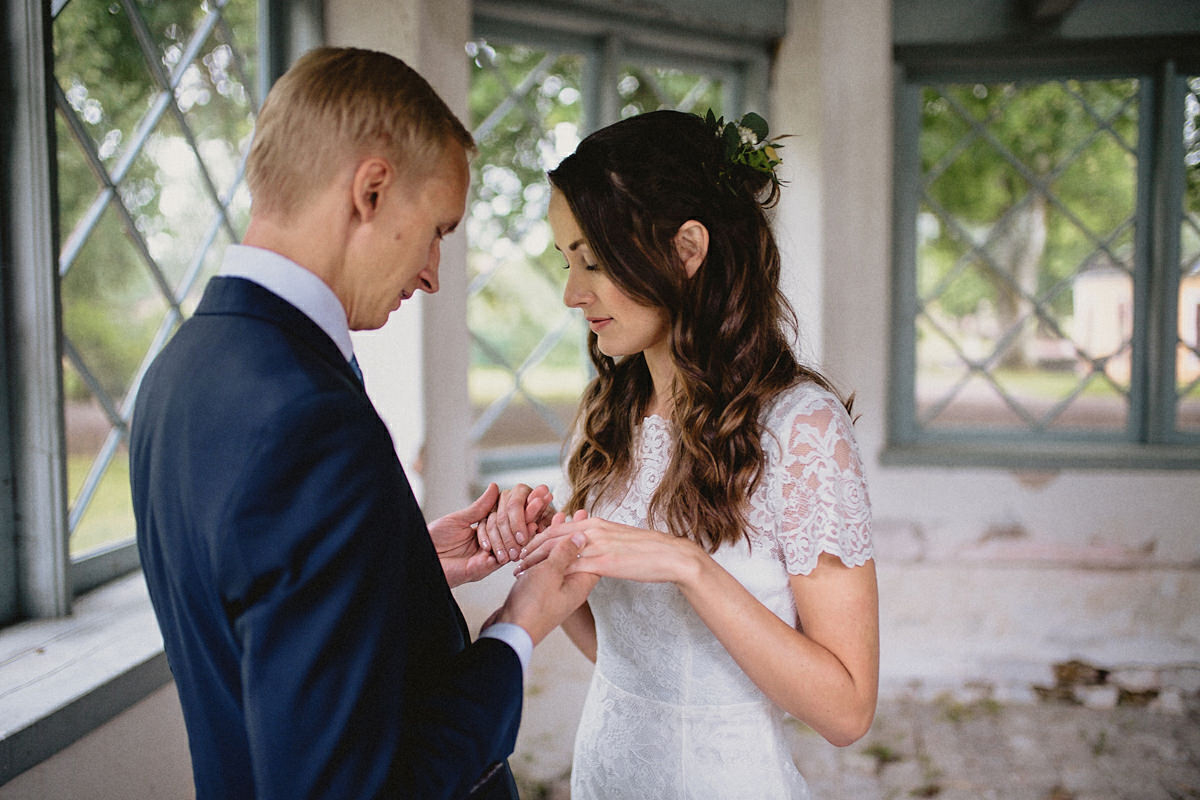 Calm and moody wedding portraits