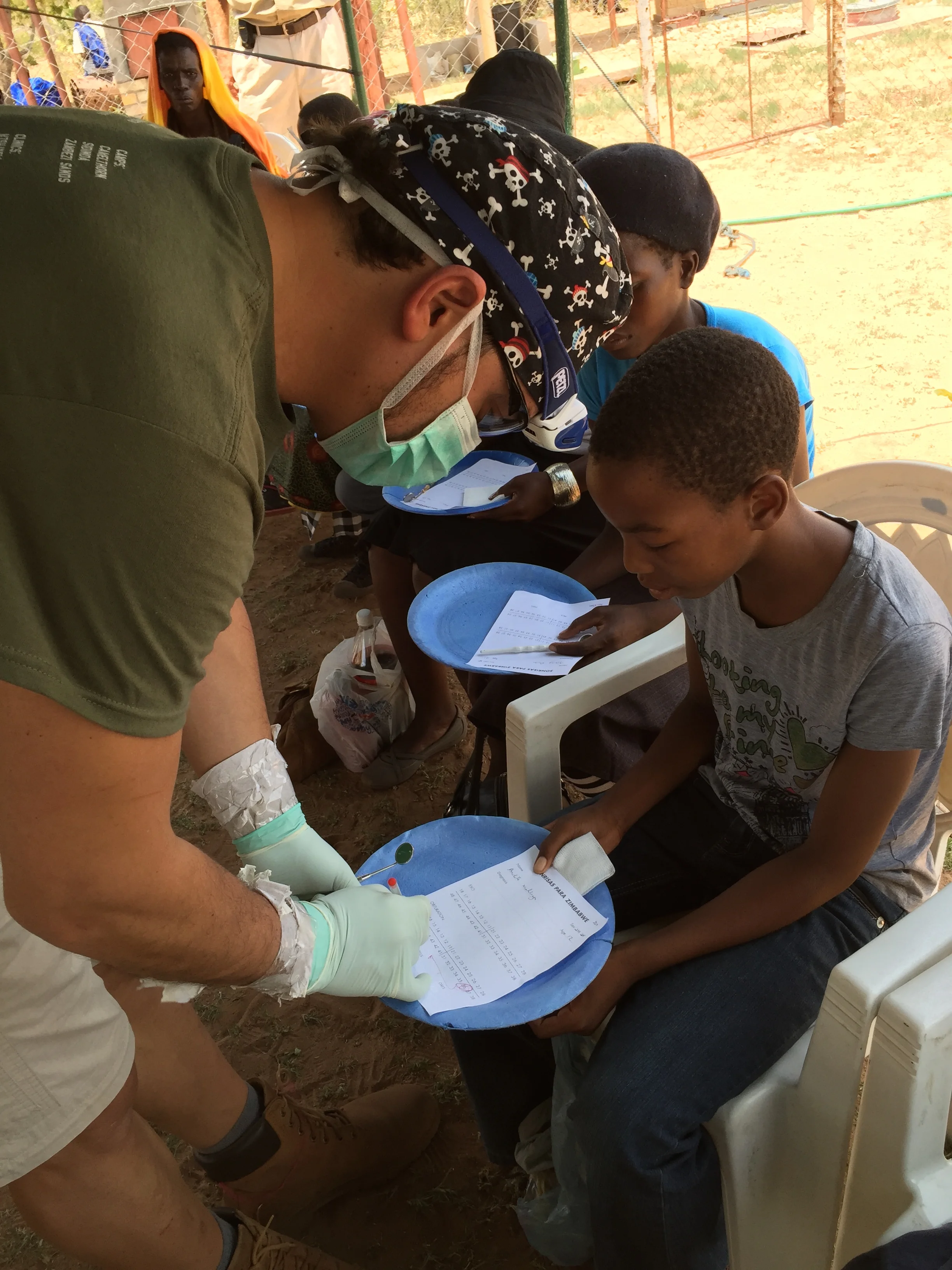 Cesar diagnoses patients before they get anasthesia at Sipepa.