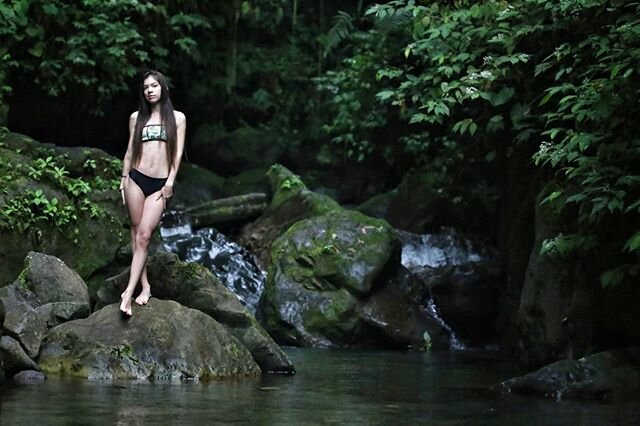 &iquest;Quien cambia su sala de casa en estos momentos por estar aqui? 
Adventure Jungle Hostel en Panam&aacute;
Reserva Forestal Fortuna
Entre Chiriqu&iacute; y Bocas🍃
Www.thelostandfoundhotel.com
.
. .
.
.
.
#natural 
#waterfall
#road
#street
#wan