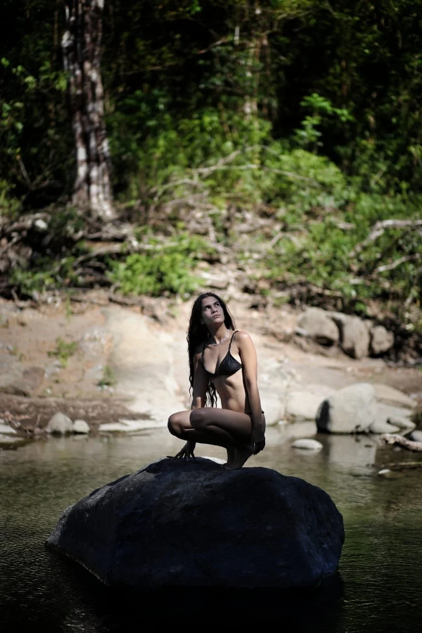 The 9PM Sound of Panama: A Nightly Echo from Another Era