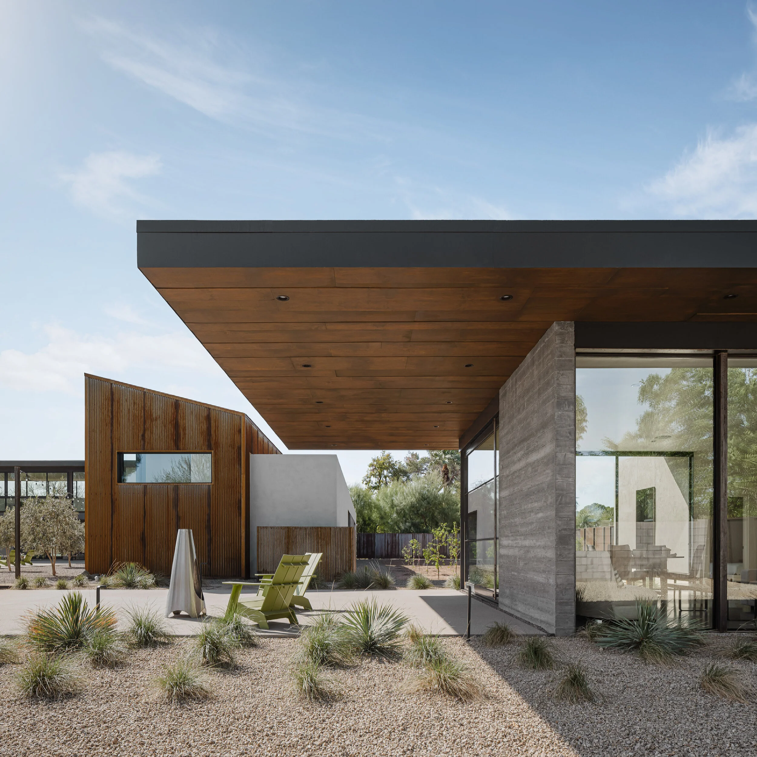  location | paradise valley  architecture | the ranch mine  landscape | the green room  photography | roehner + ryan 