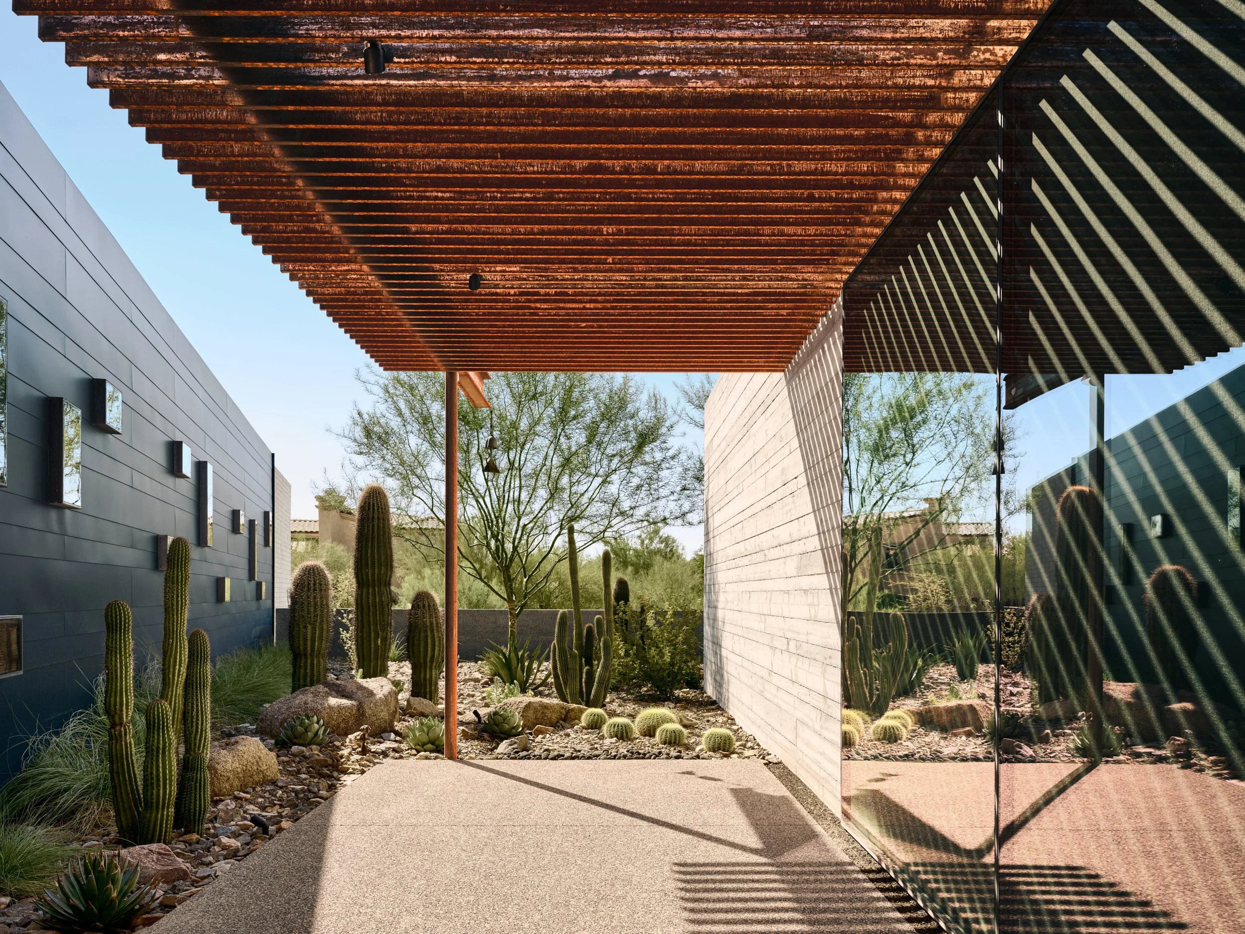 Web 018 Identity Construction E Mission court yard 1124.jpg