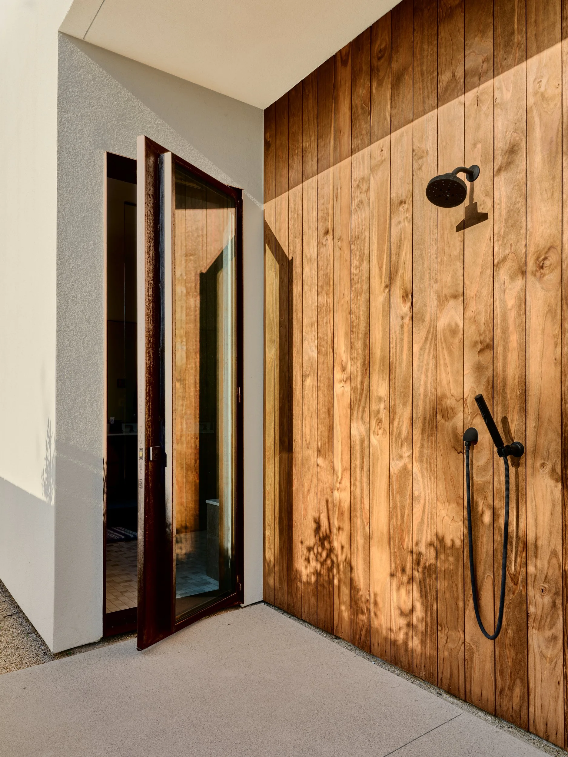 Web 006 The Ranch Mine Identity Diffraction outside shower 1866.jpg
