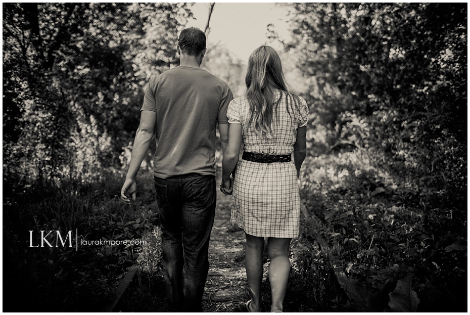 Milwaukee-Fun-Engagement-Session-Wisconsin-Wedding-Photographer_0002.jpg