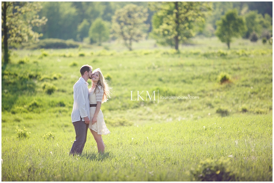 Milwaukee-Fun-Engagement-Session-Wisconsin-Wedding-Photographer_0013.jpg