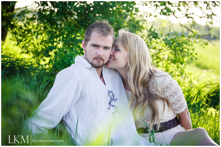 Milwaukee-Fun-Engagement-Session-Wisconsin-Wedding-Photographer_0028.jpg