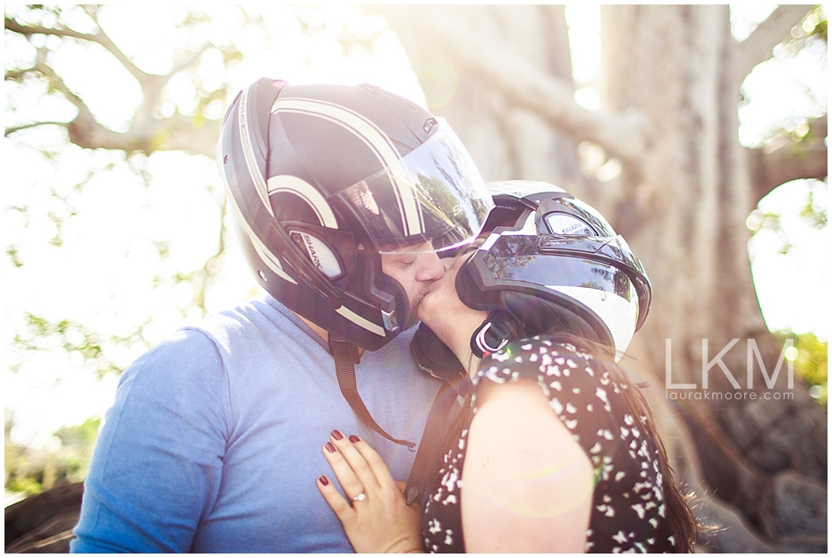 Manhattan-Beach-Engagement-Pictures-Los-Angeles-Wedding-Photographer_0014.jpg