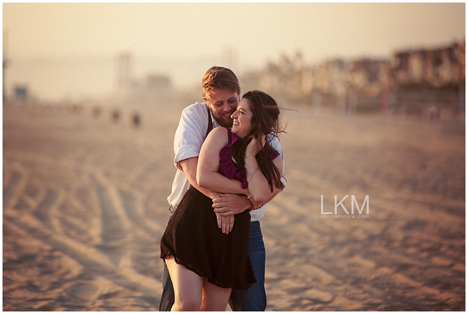 Manhattan-Beach-Engagement-Pictures-Los-Angeles-Wedding-Photographer_0028.jpg