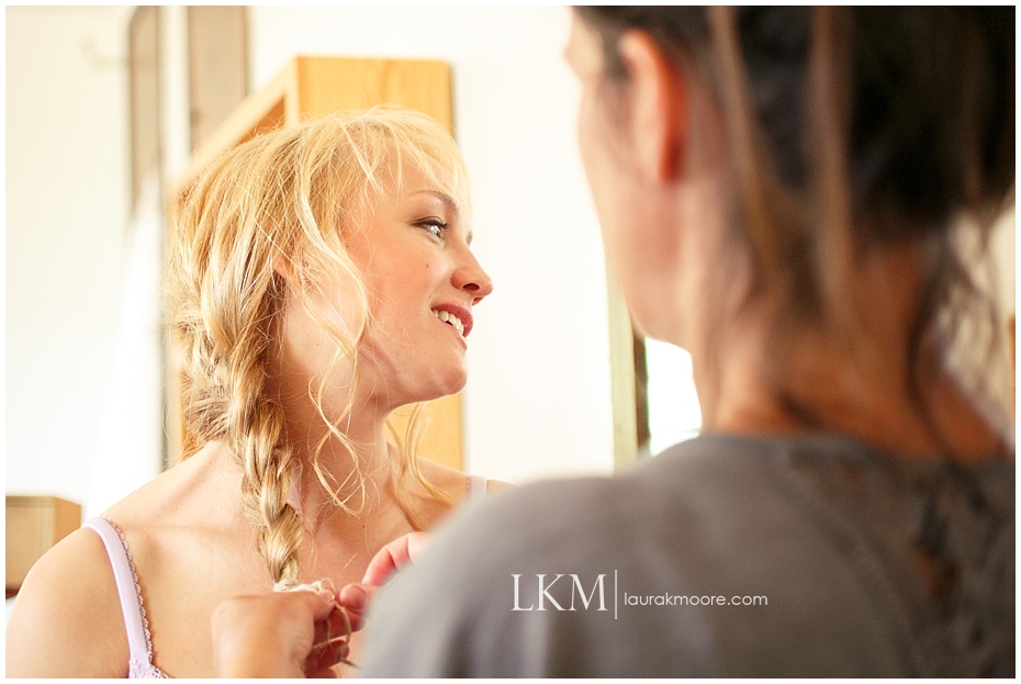 Milwaukee-Wedding-Photographer-Laura-K-Moore-KUHLOW_0031.jpg
