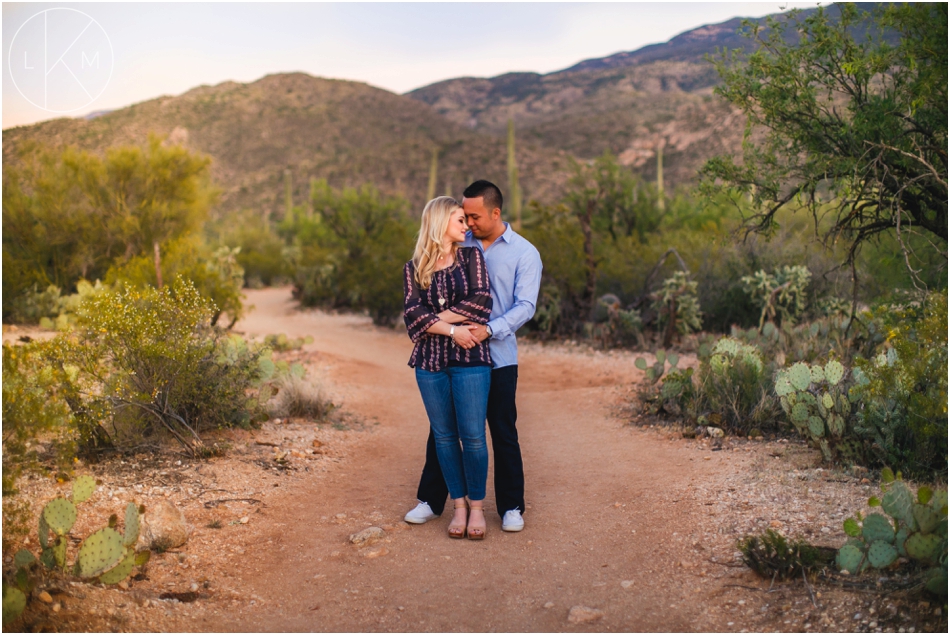 tucson-engagement-session-desert-romance-pictures