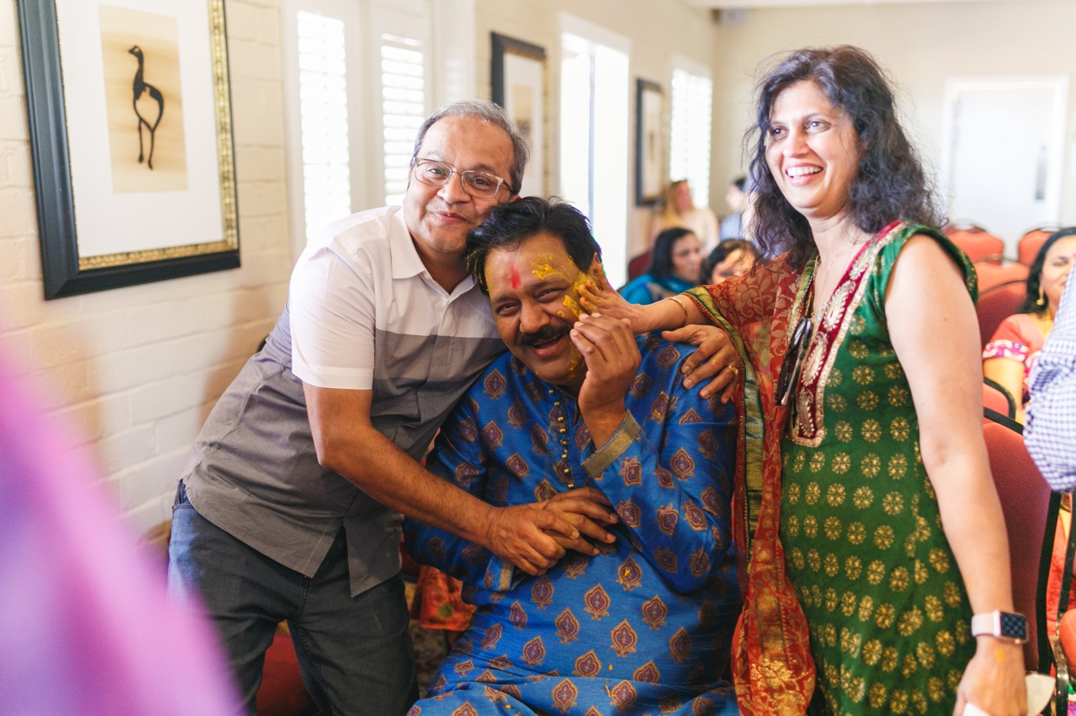 documentary-indian-wedding-photographer-haldi-ceremony_