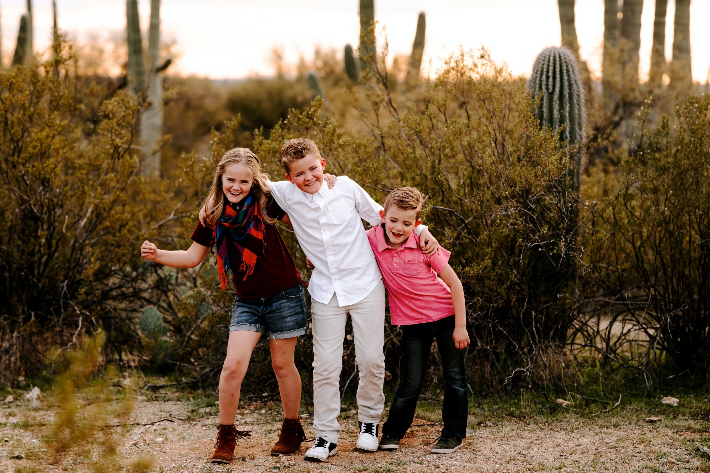 20-tucson-family-pictures-rae-barber-douglas-springs-trailhead 4.jpg