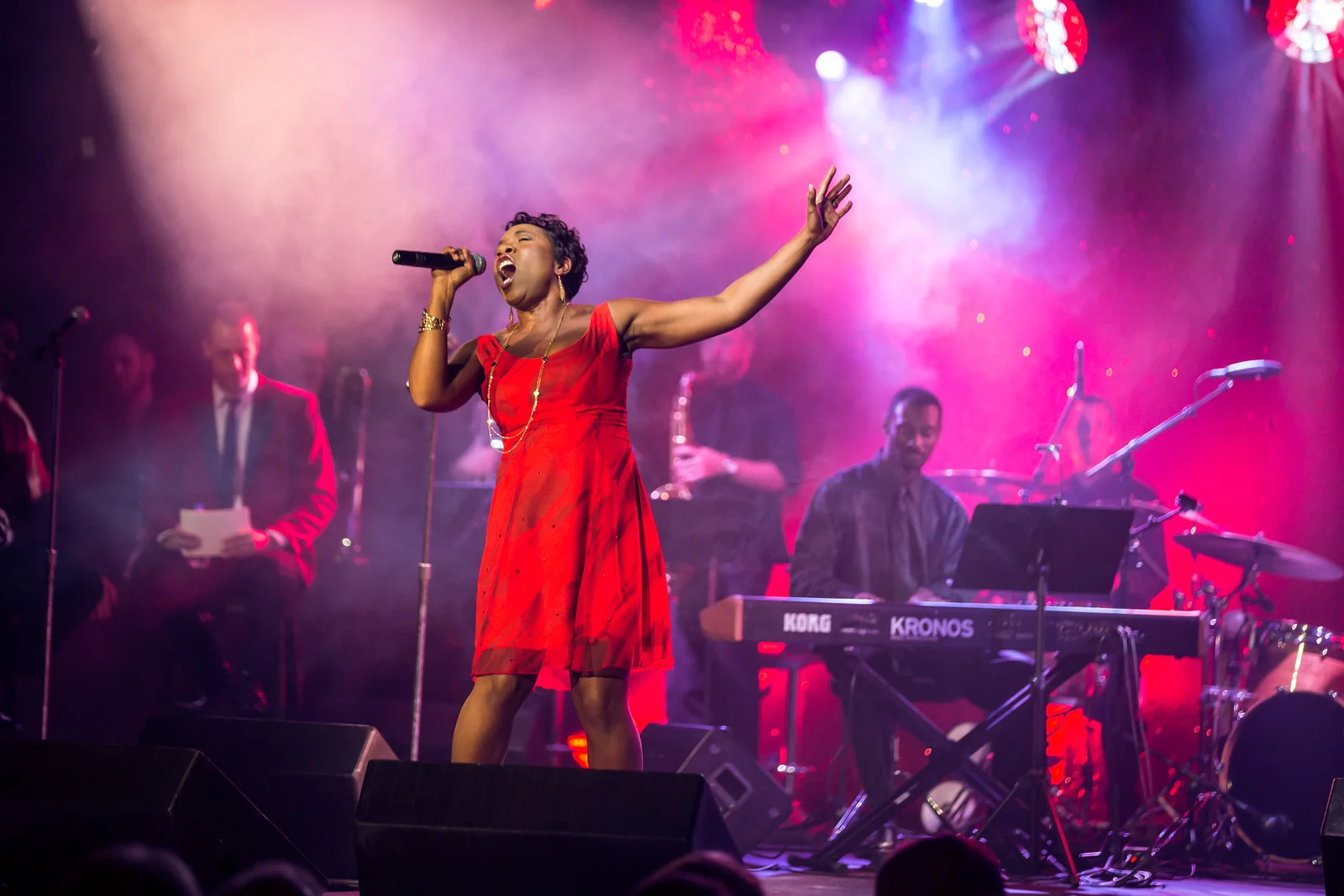 Melinda Doolittle sings at the 2016 Studio Tenn 'One Night Only' - Photo by MA2LA