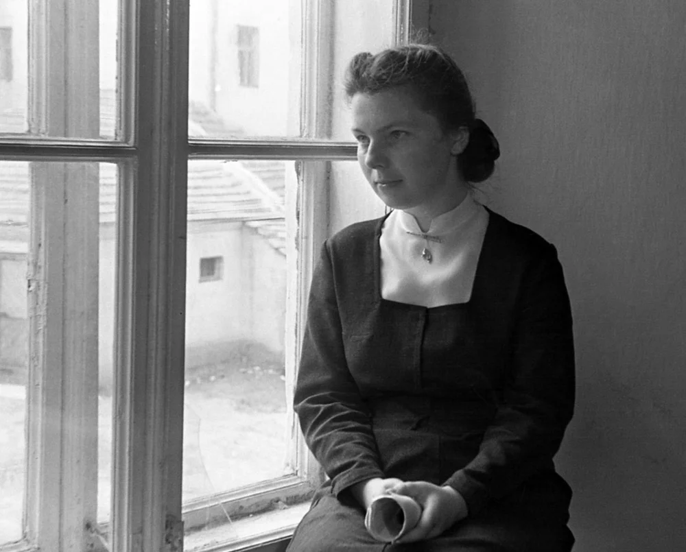 Artist Irena Žemaitytė-Geniušienė, 1959